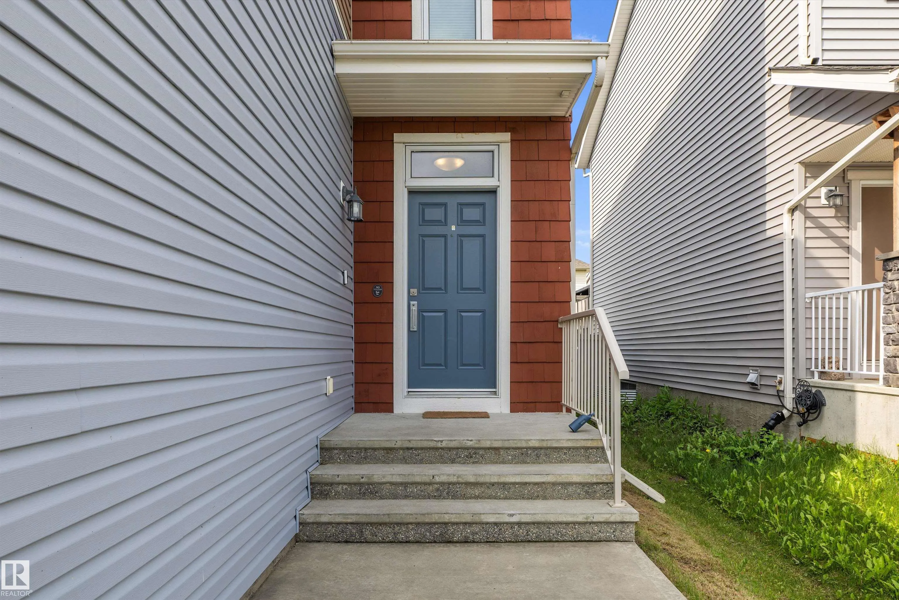 3911 CLAXTON Loop
