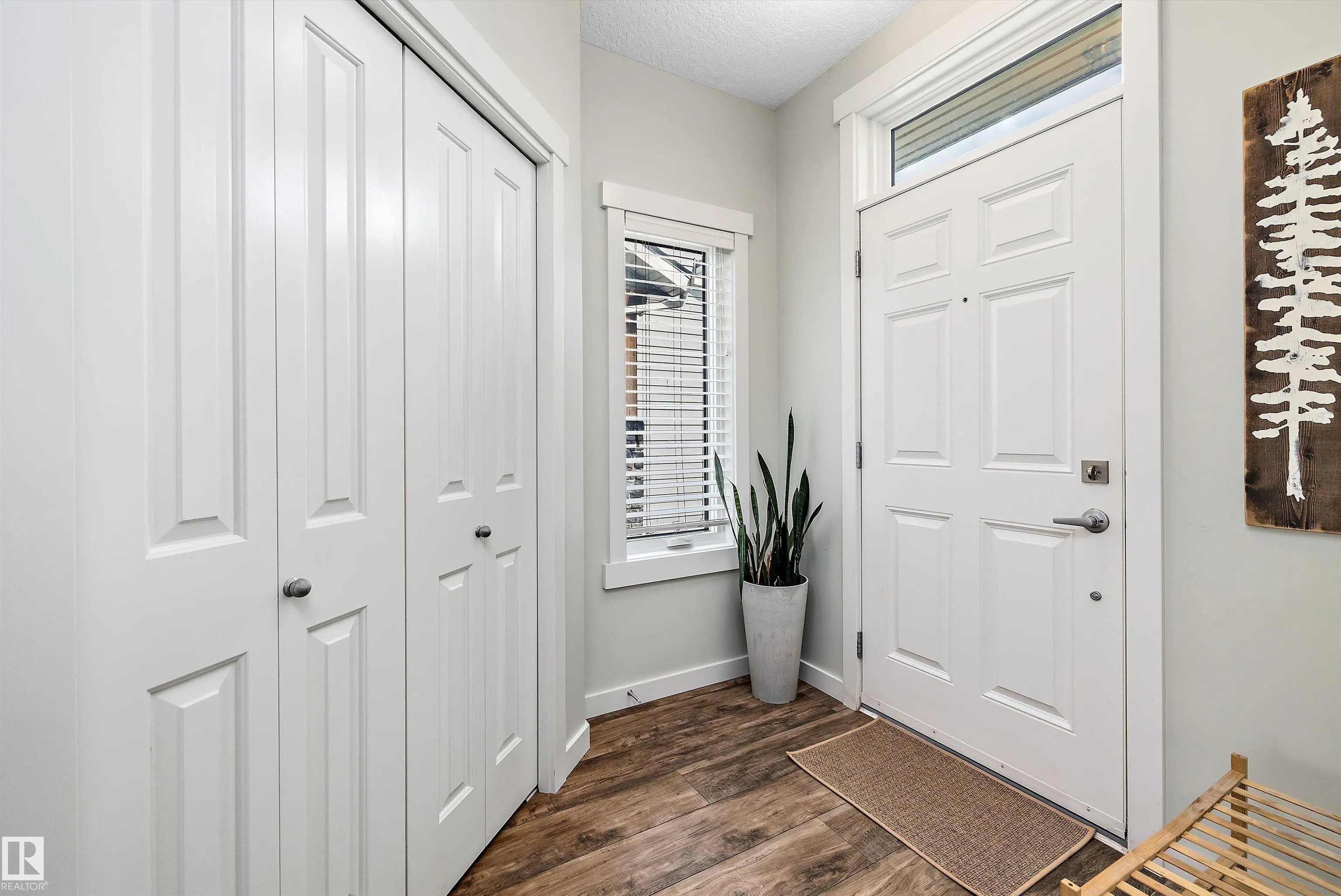 3911 CLAXTON Loop