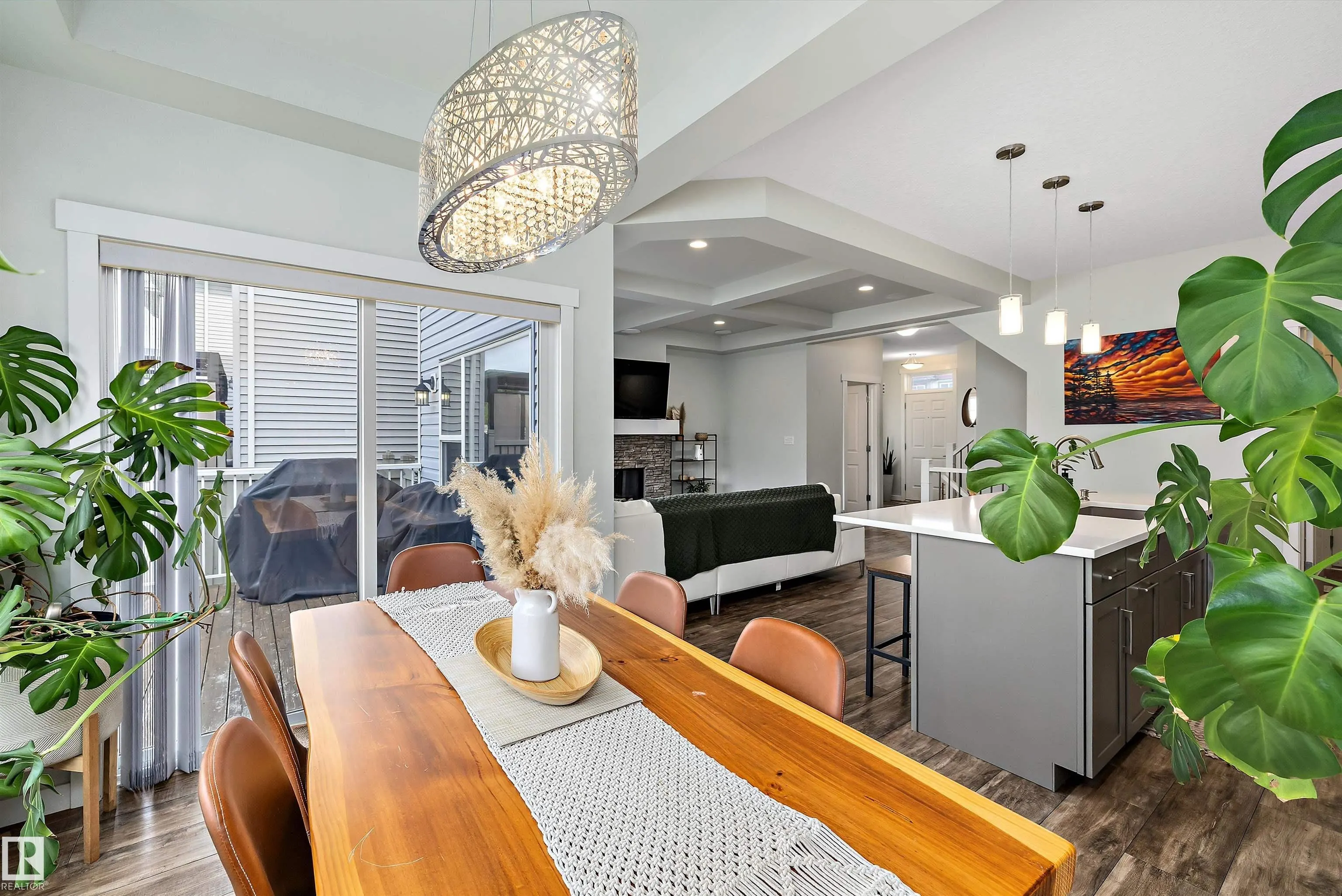 3911 CLAXTON Loop