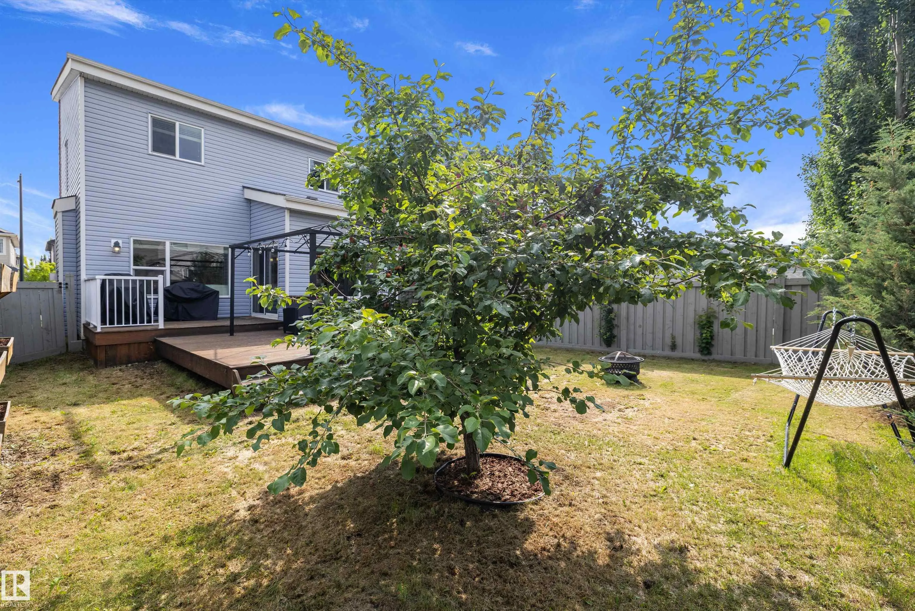 3911 CLAXTON Loop