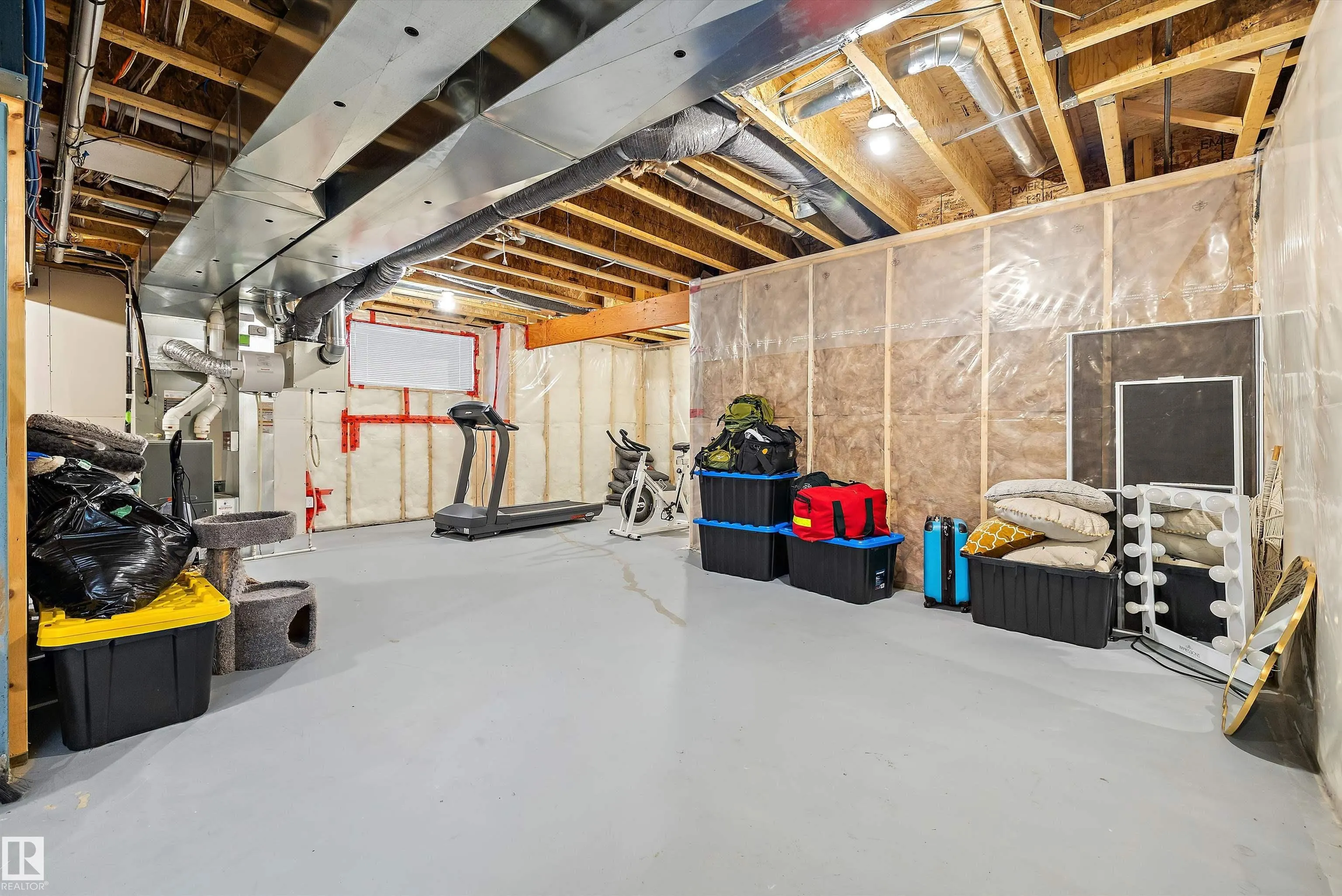 3911 CLAXTON Loop