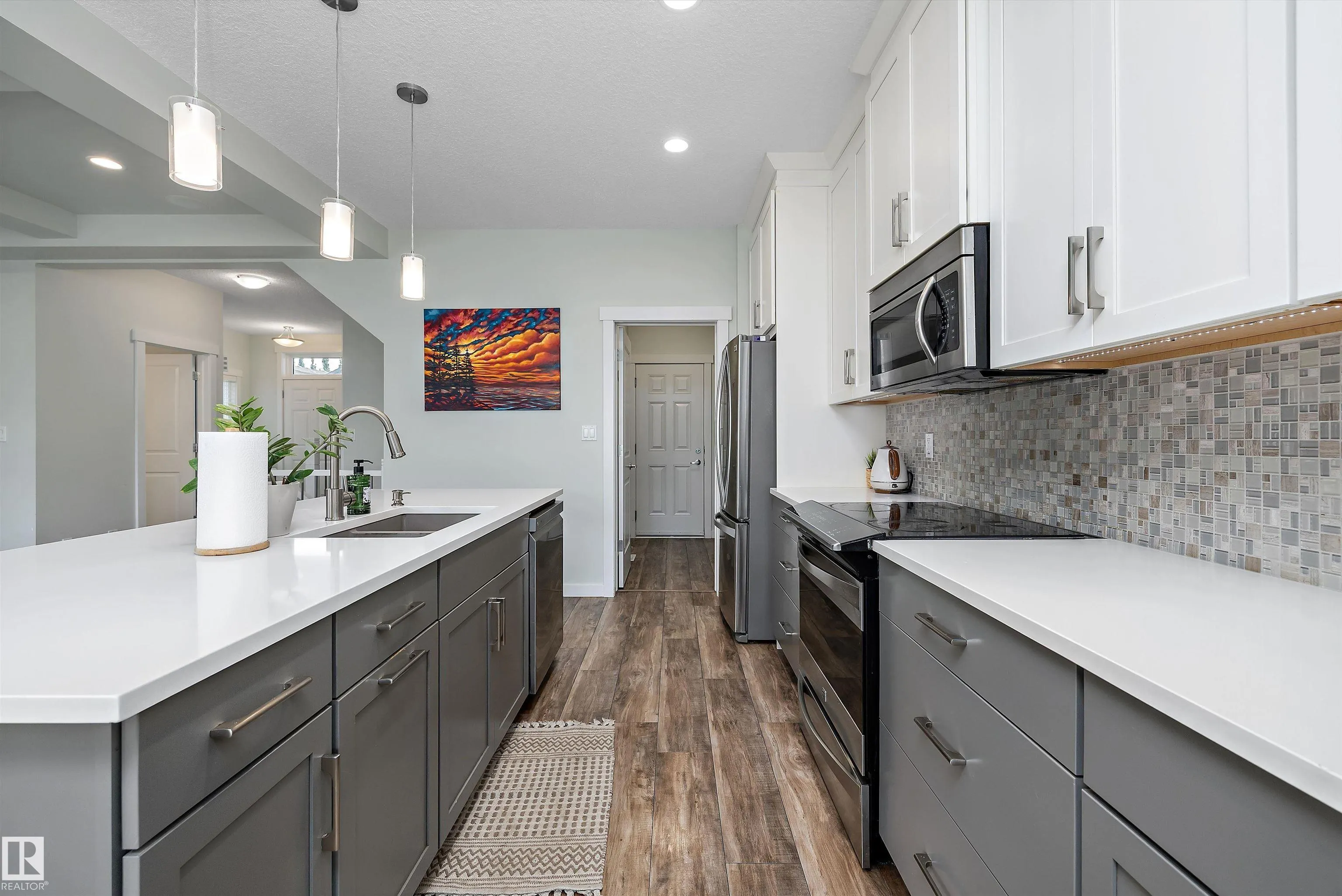 3911 CLAXTON Loop