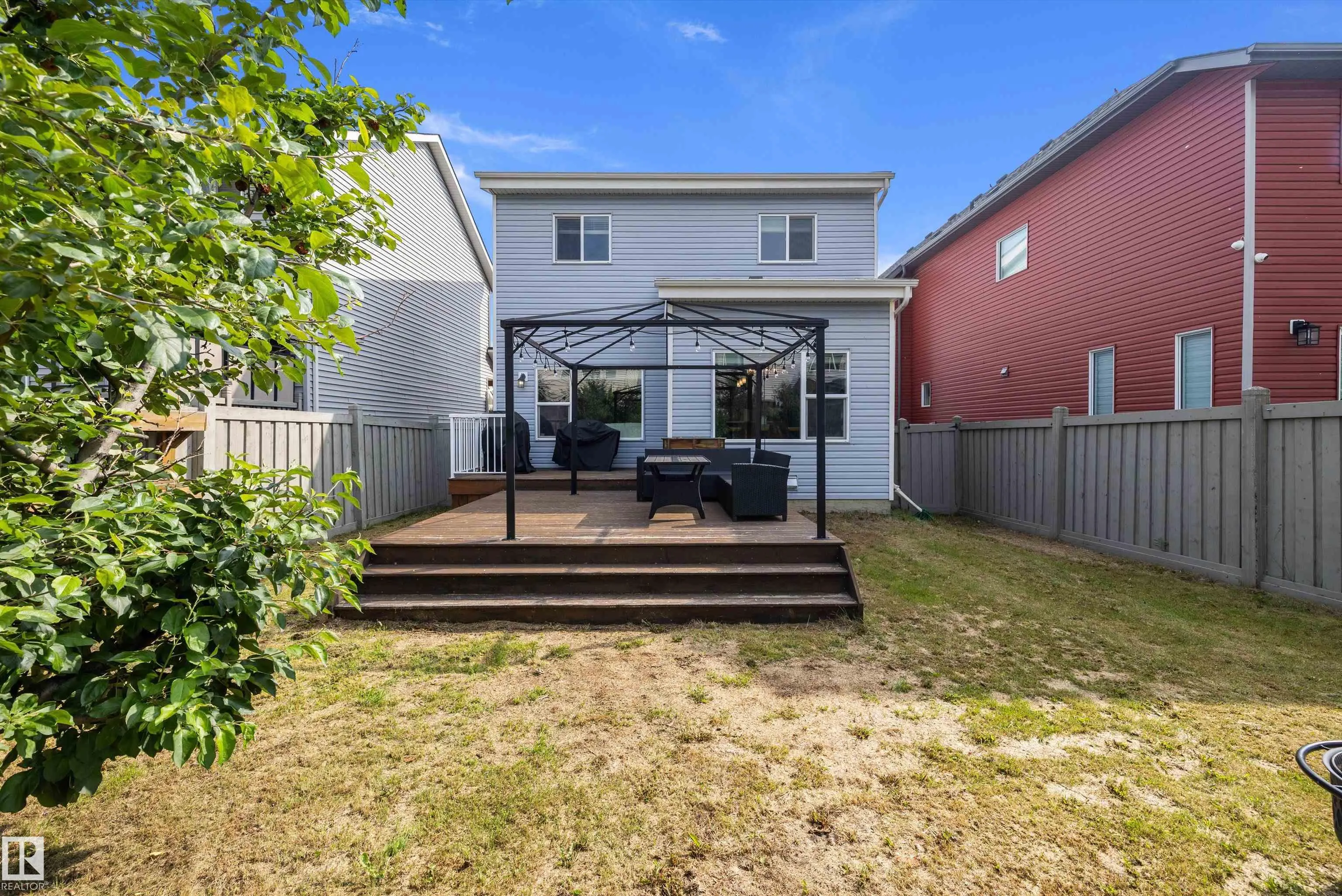 3911 CLAXTON Loop