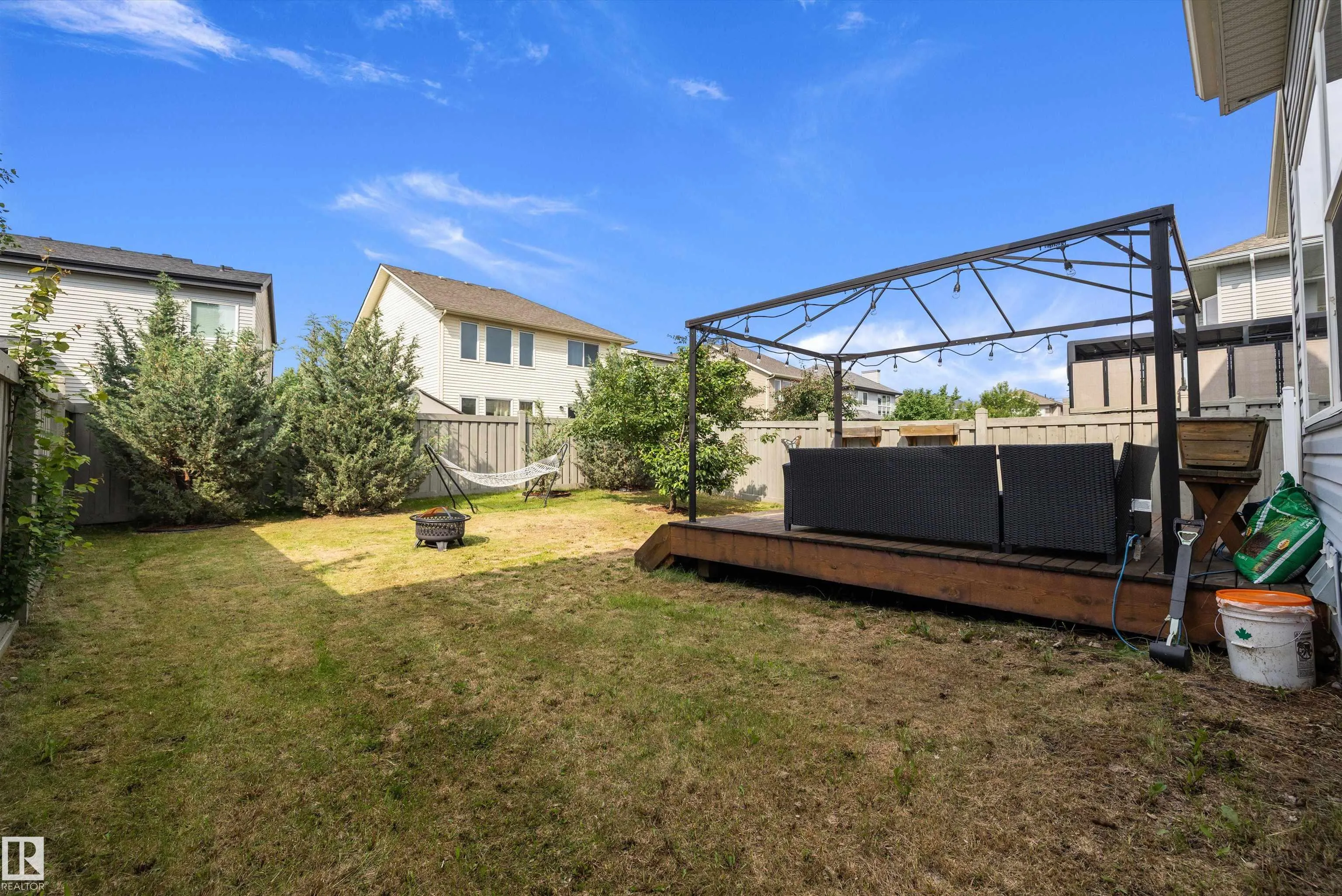3911 CLAXTON Loop