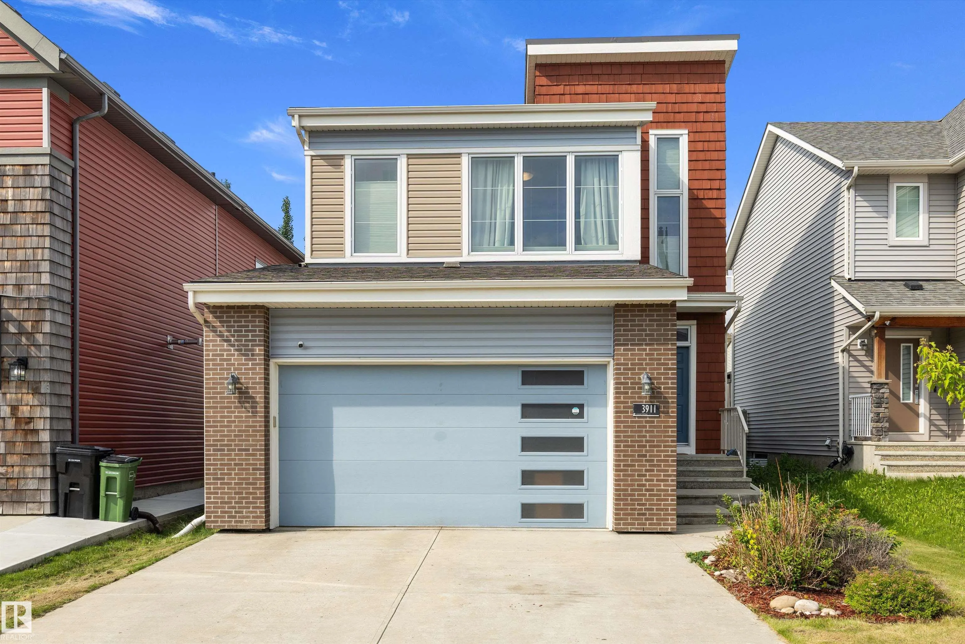 3911 CLAXTON Loop