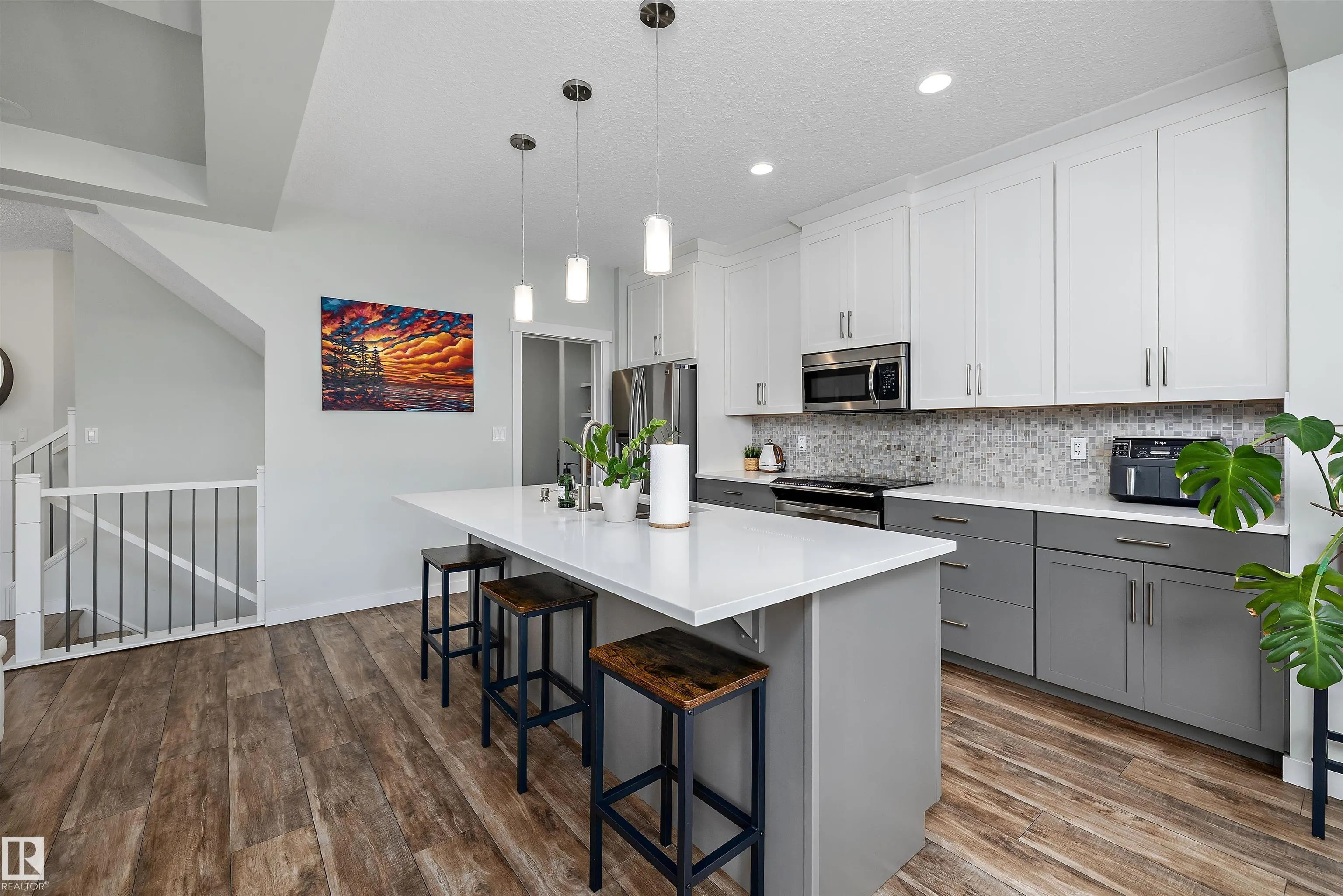 3911 CLAXTON Loop