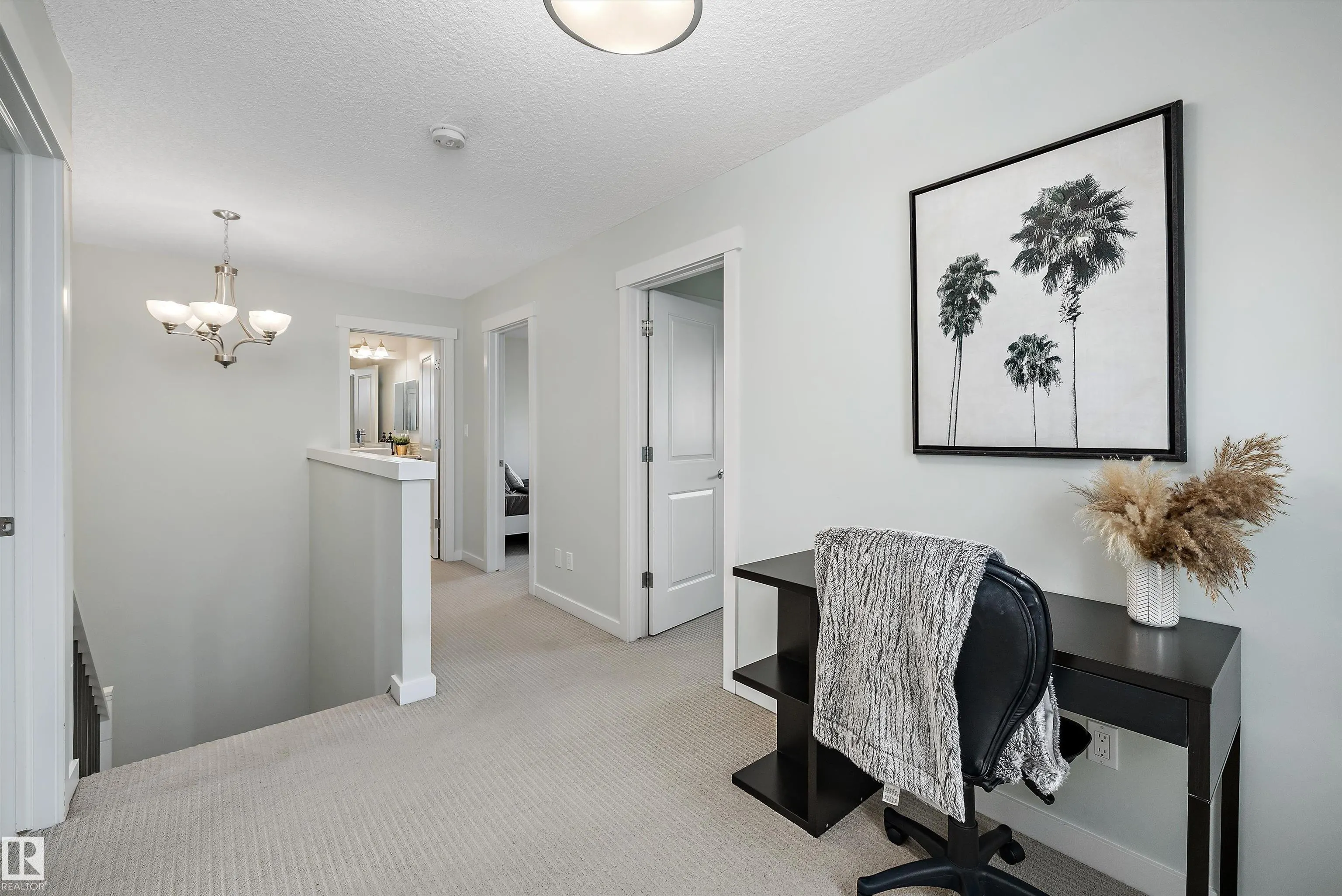 3911 CLAXTON Loop