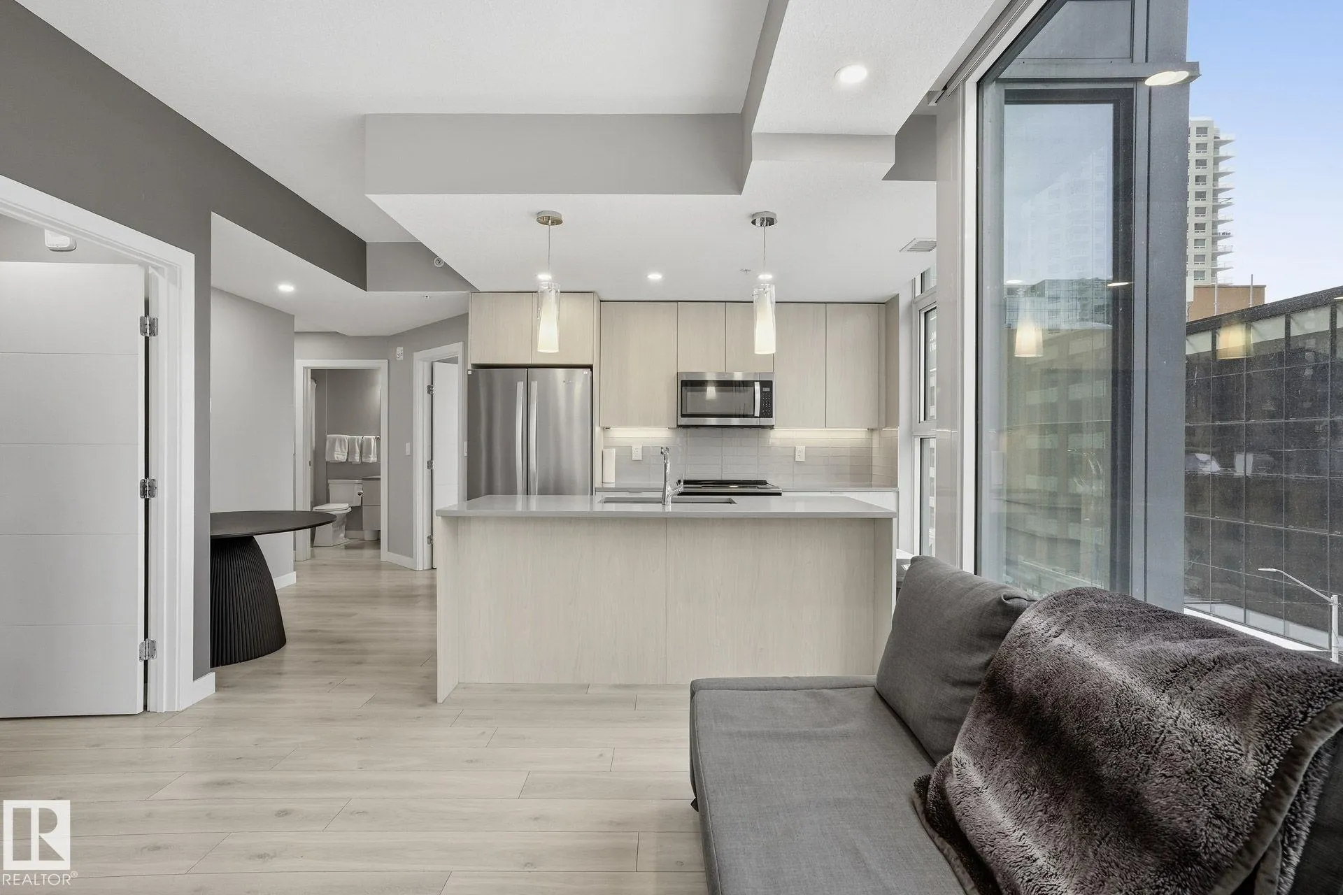 10180 103 Street