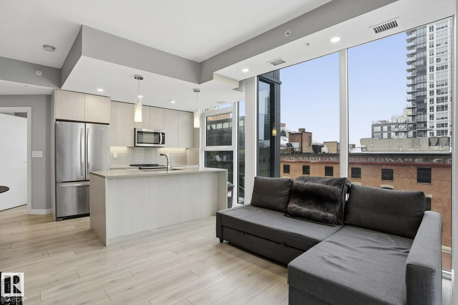 10180 103 Street