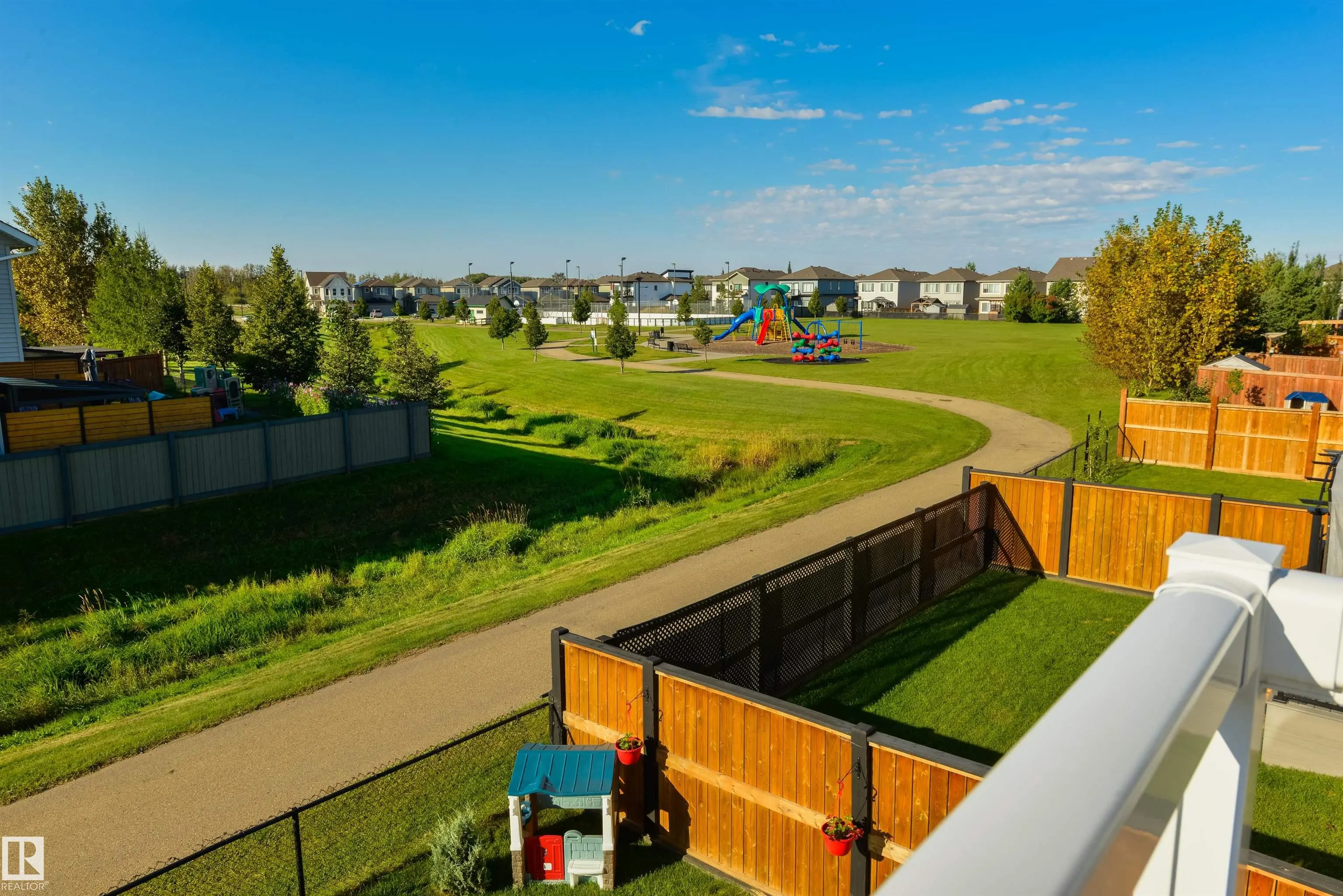 1758 WESTERRA Loop