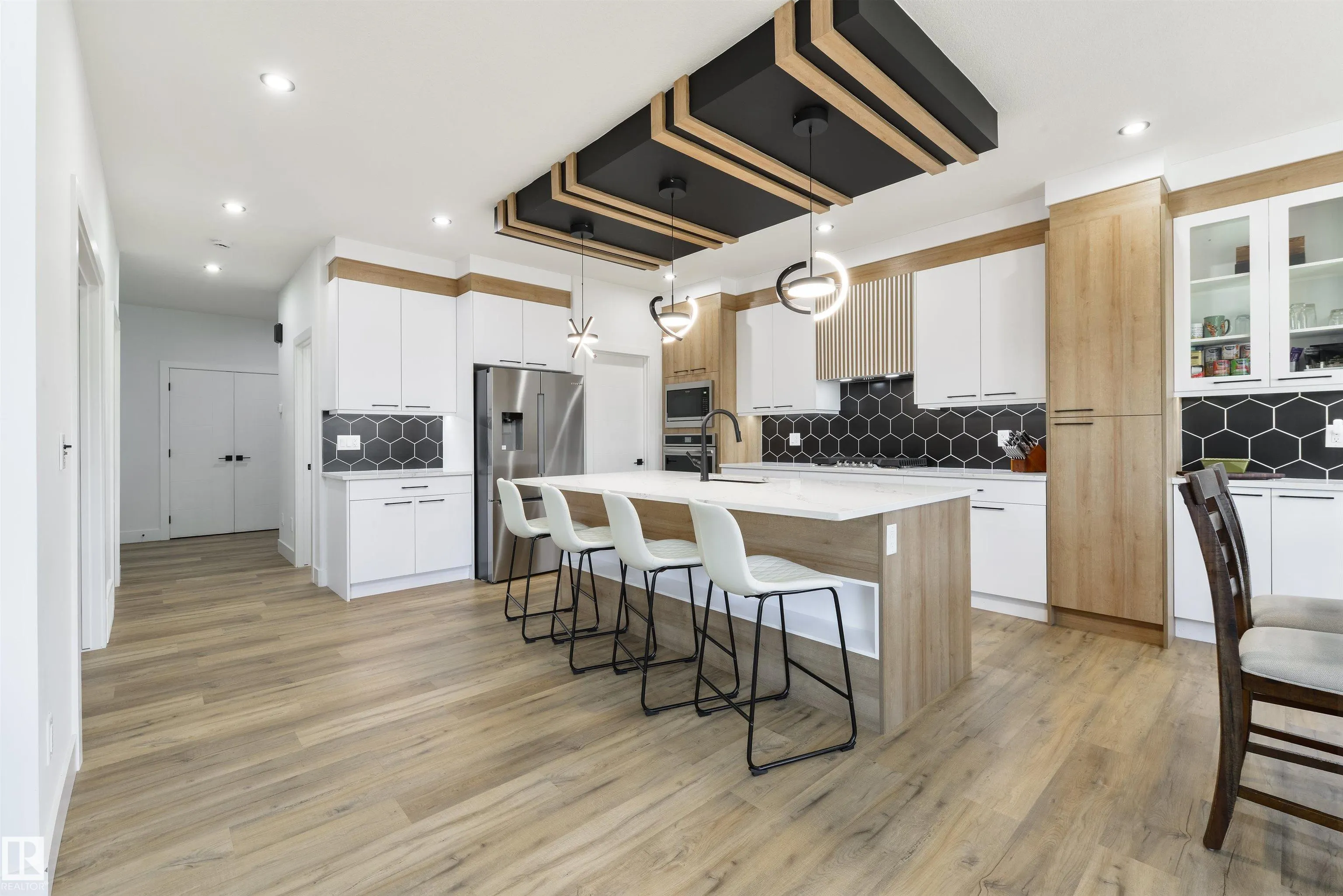 1758 WESTERRA Loop