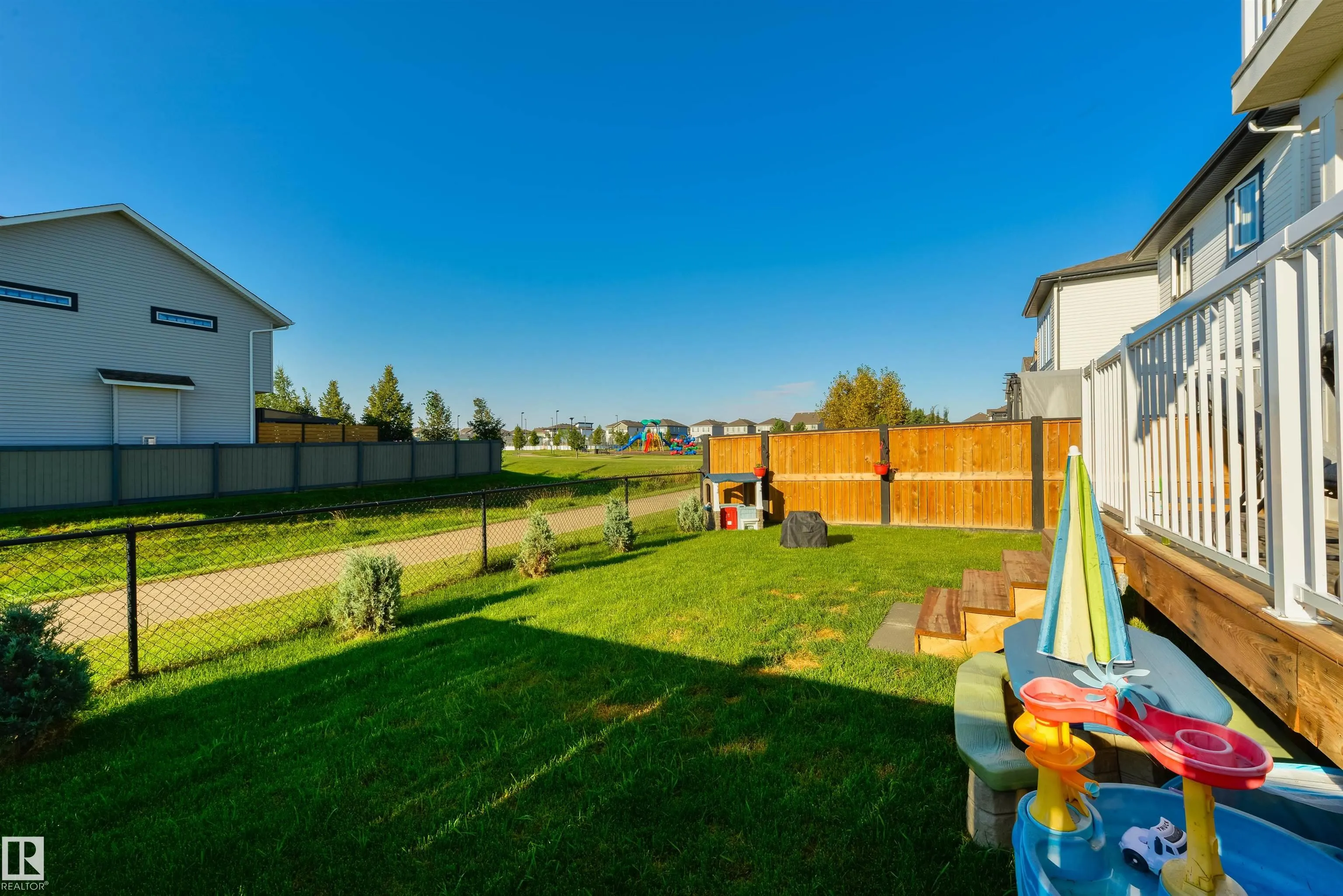 1758 WESTERRA Loop