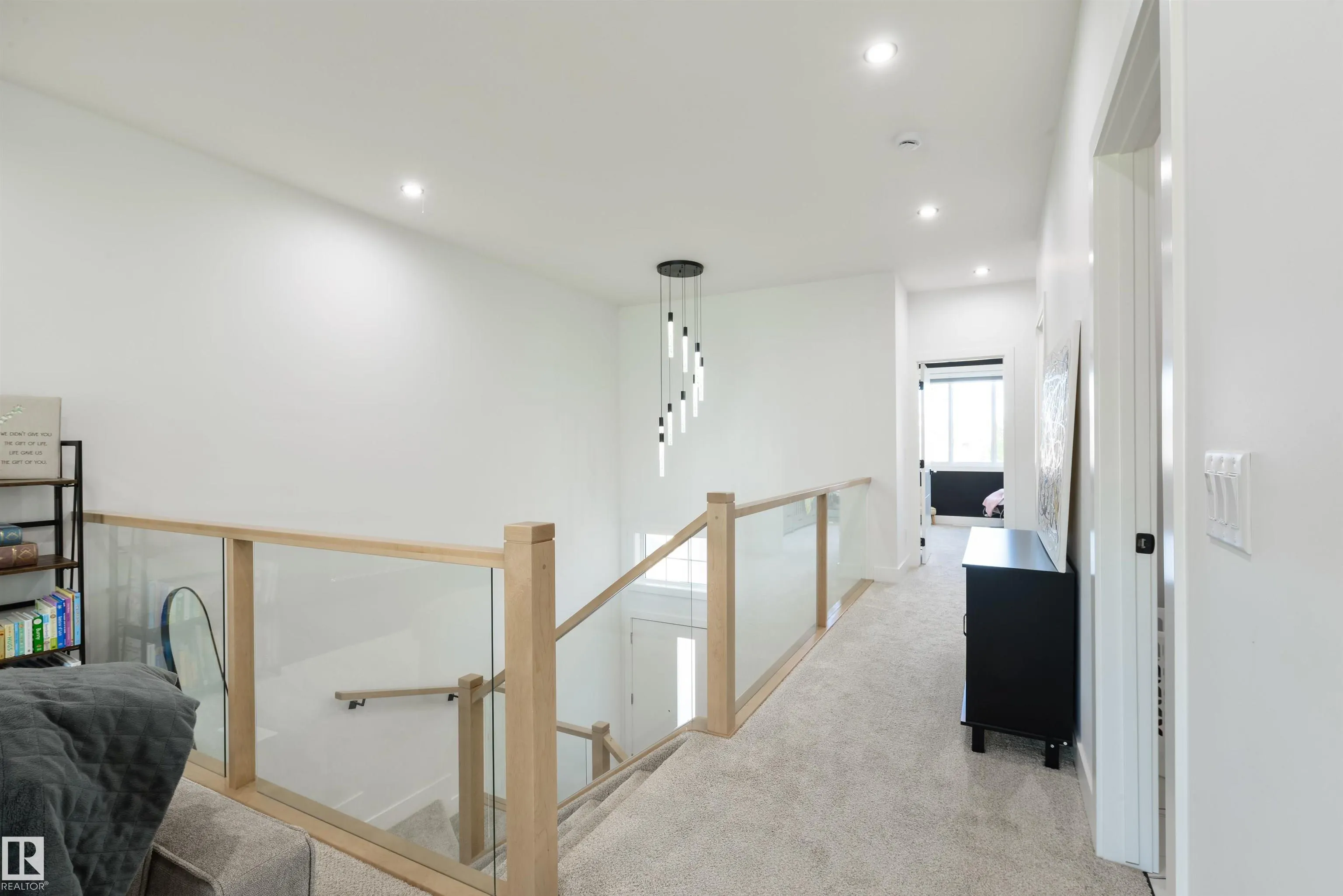 1758 WESTERRA Loop