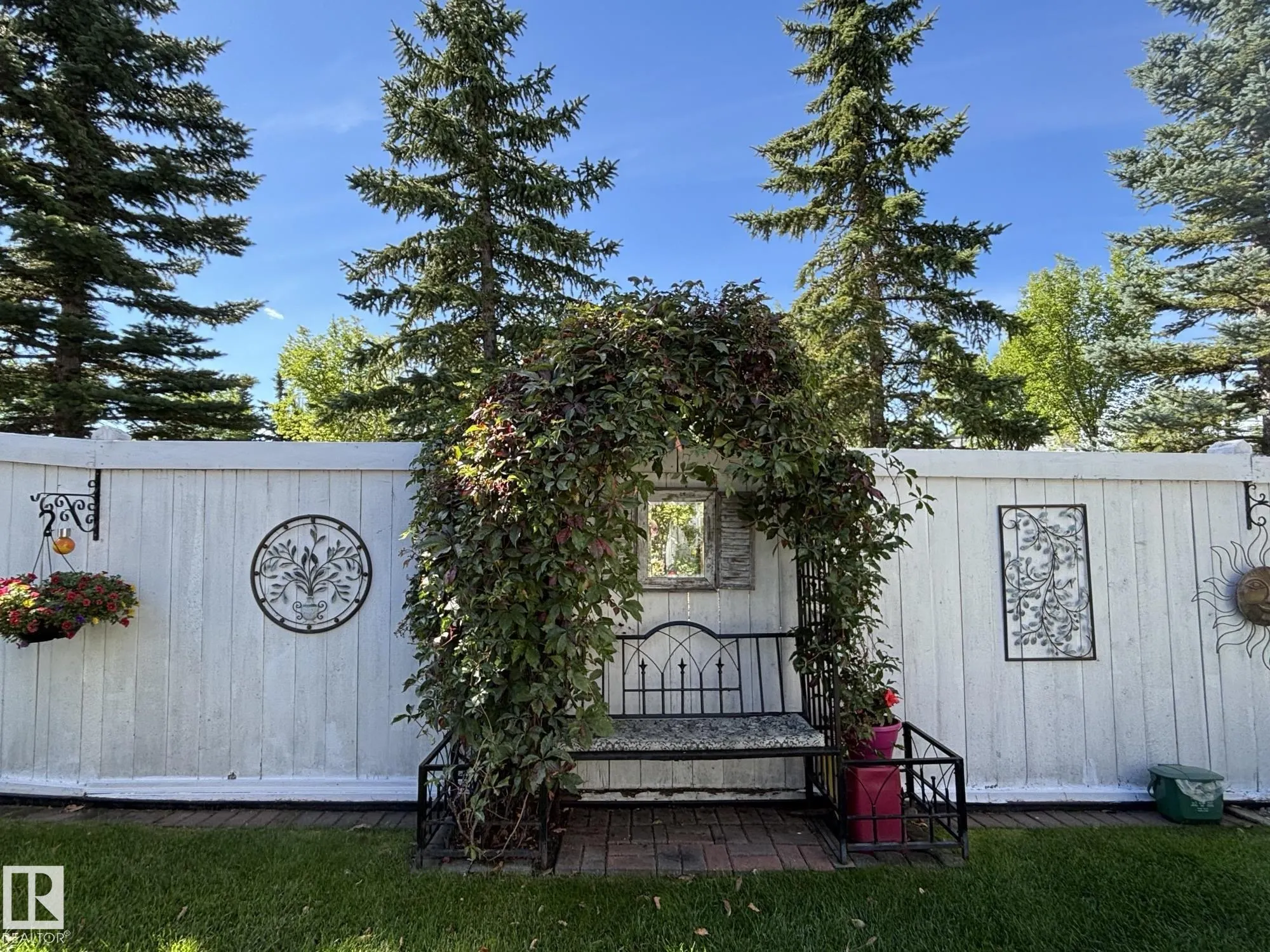 3176 Trelle Loop