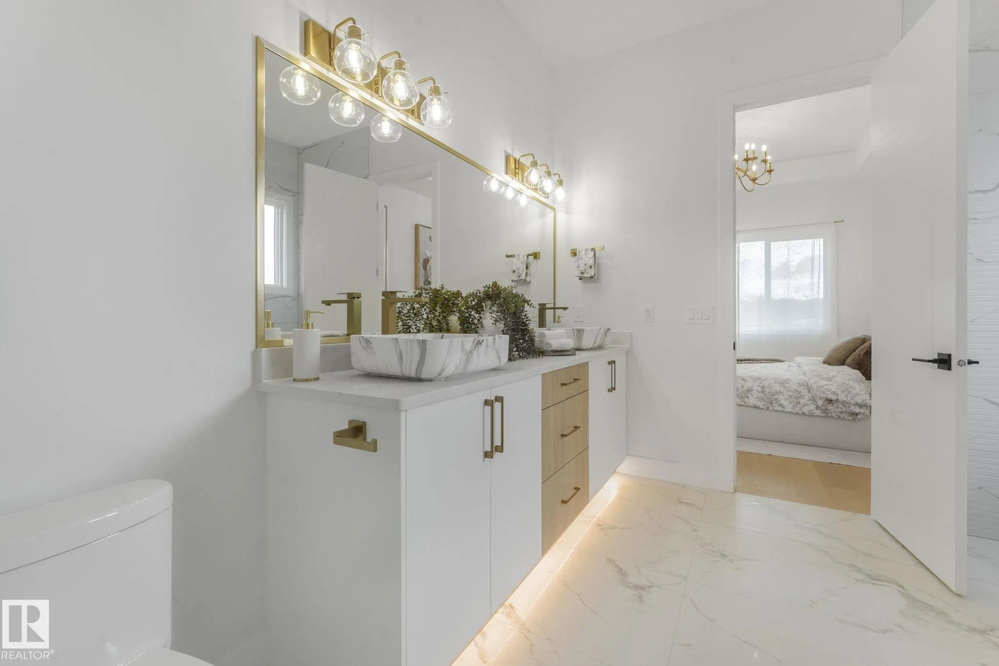 5 Sterlingshire Manor
