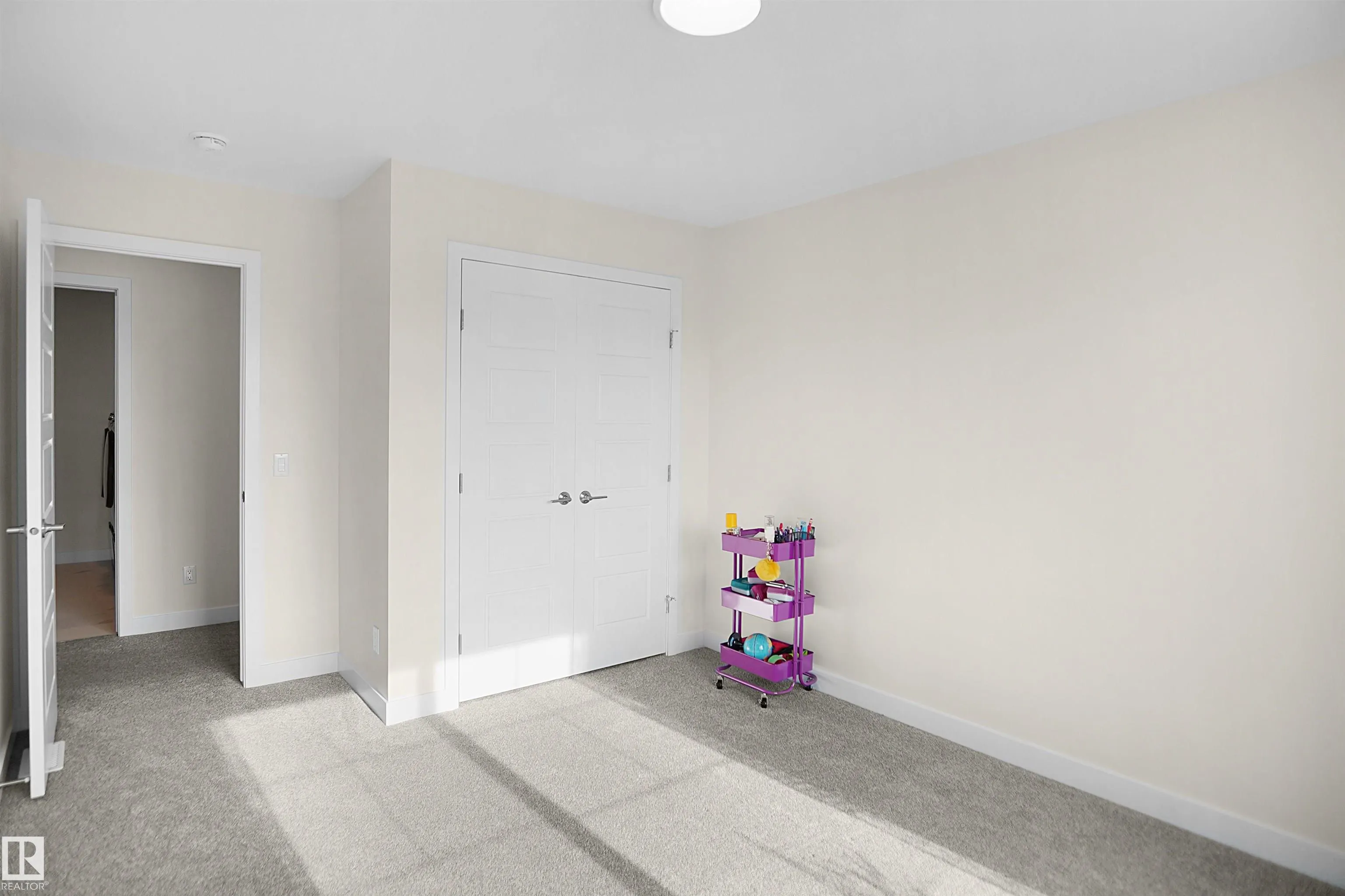 196 EDGEWATER Circle
