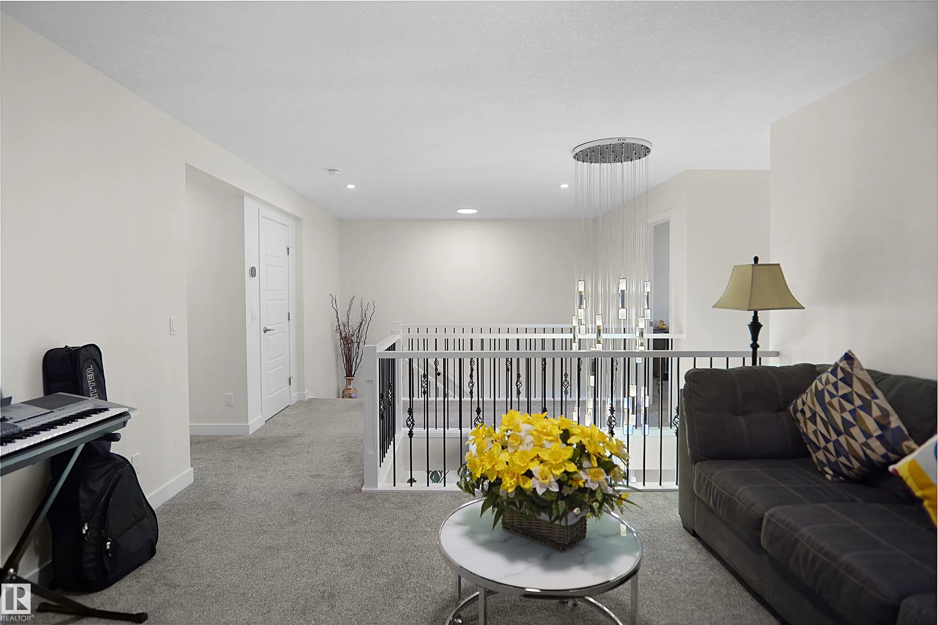 196 EDGEWATER Circle