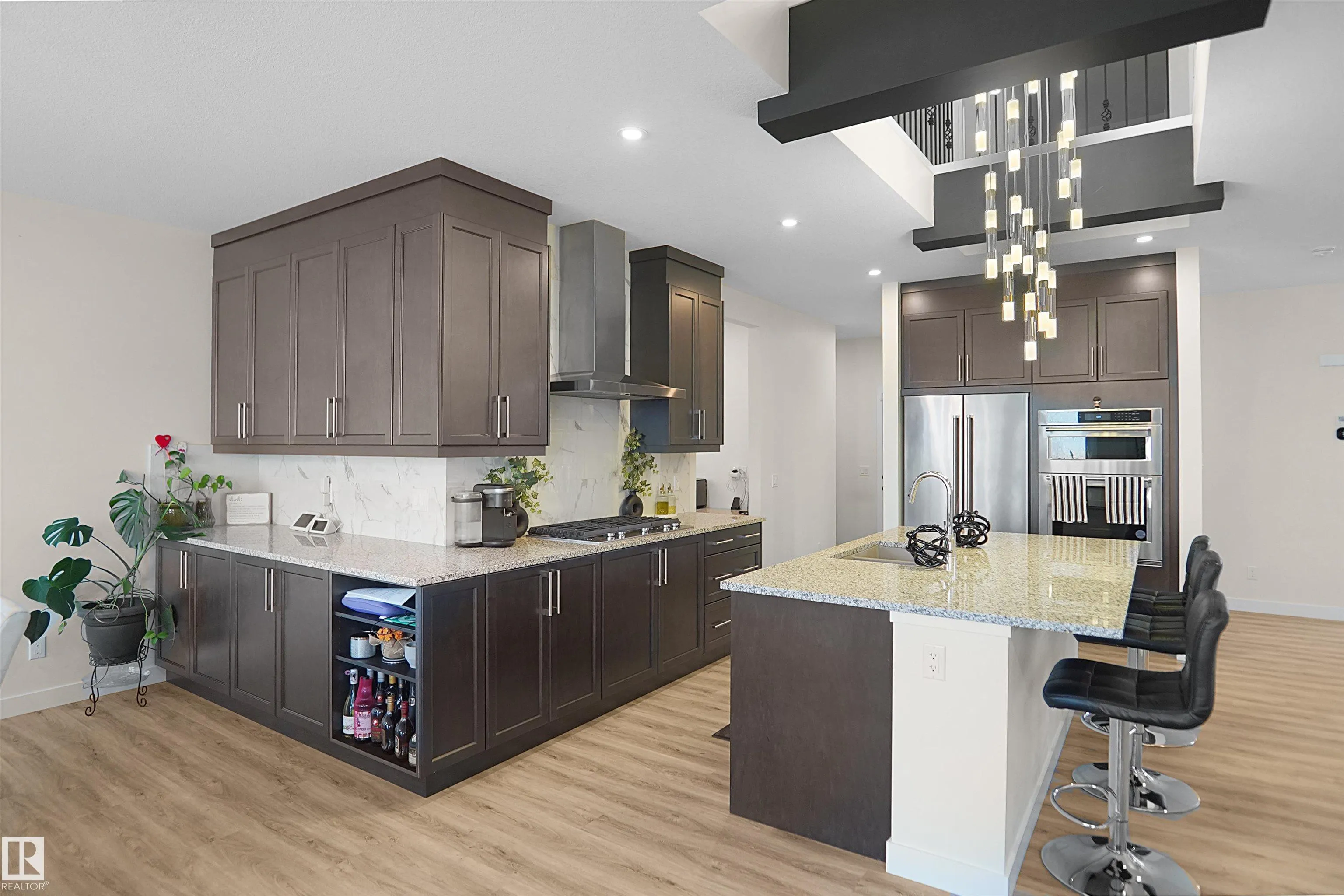 196 EDGEWATER Circle
