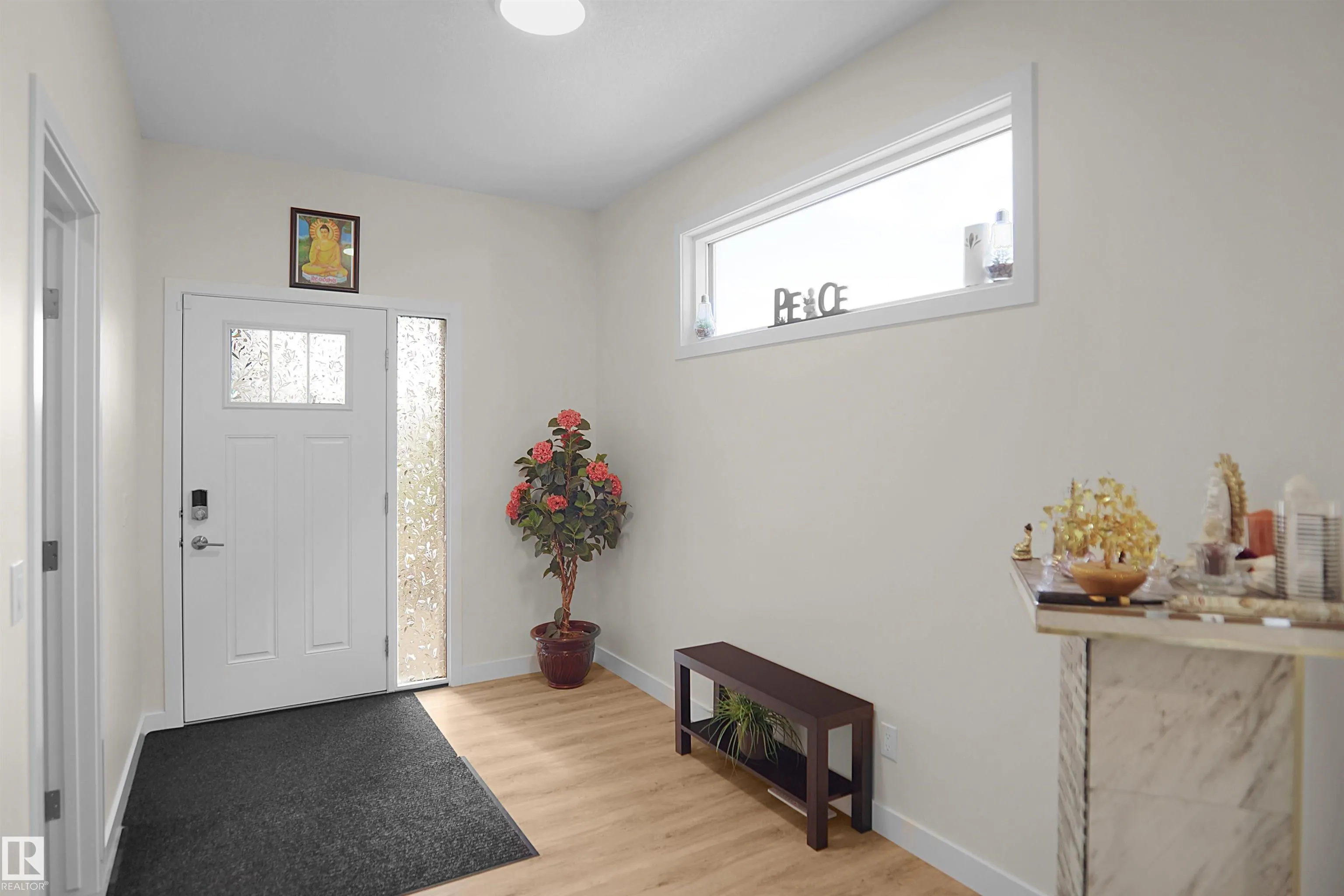 196 EDGEWATER Circle