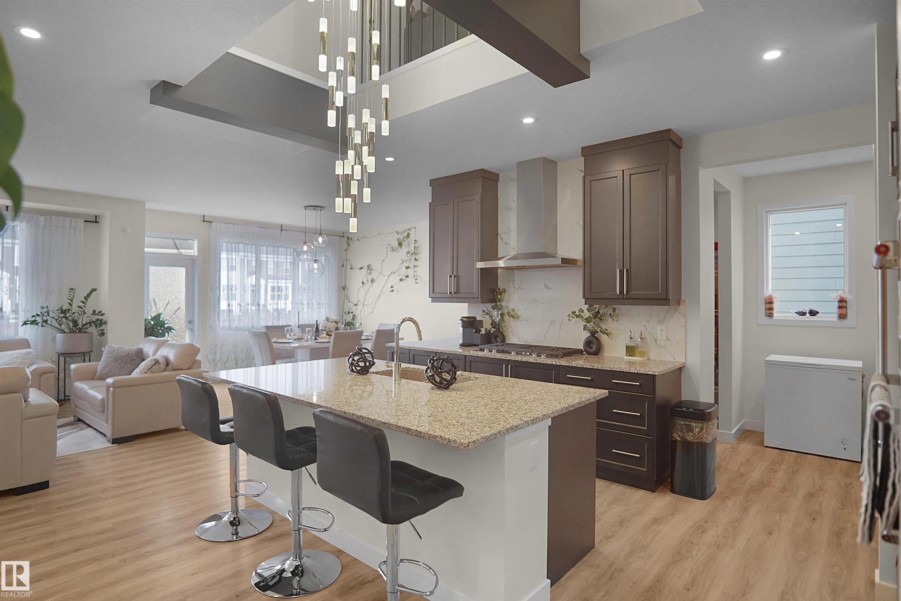 196 EDGEWATER Circle