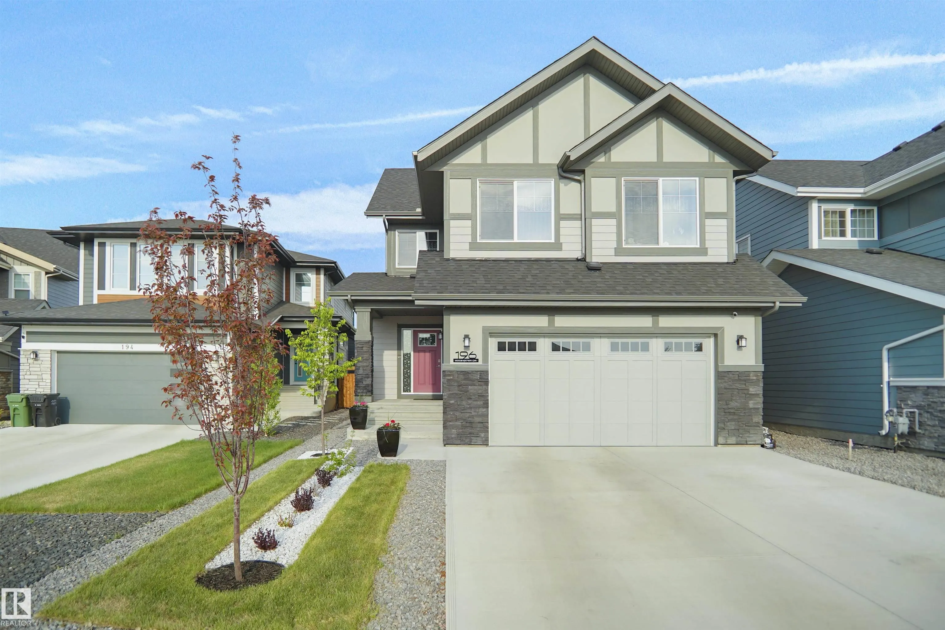 196 EDGEWATER Circle