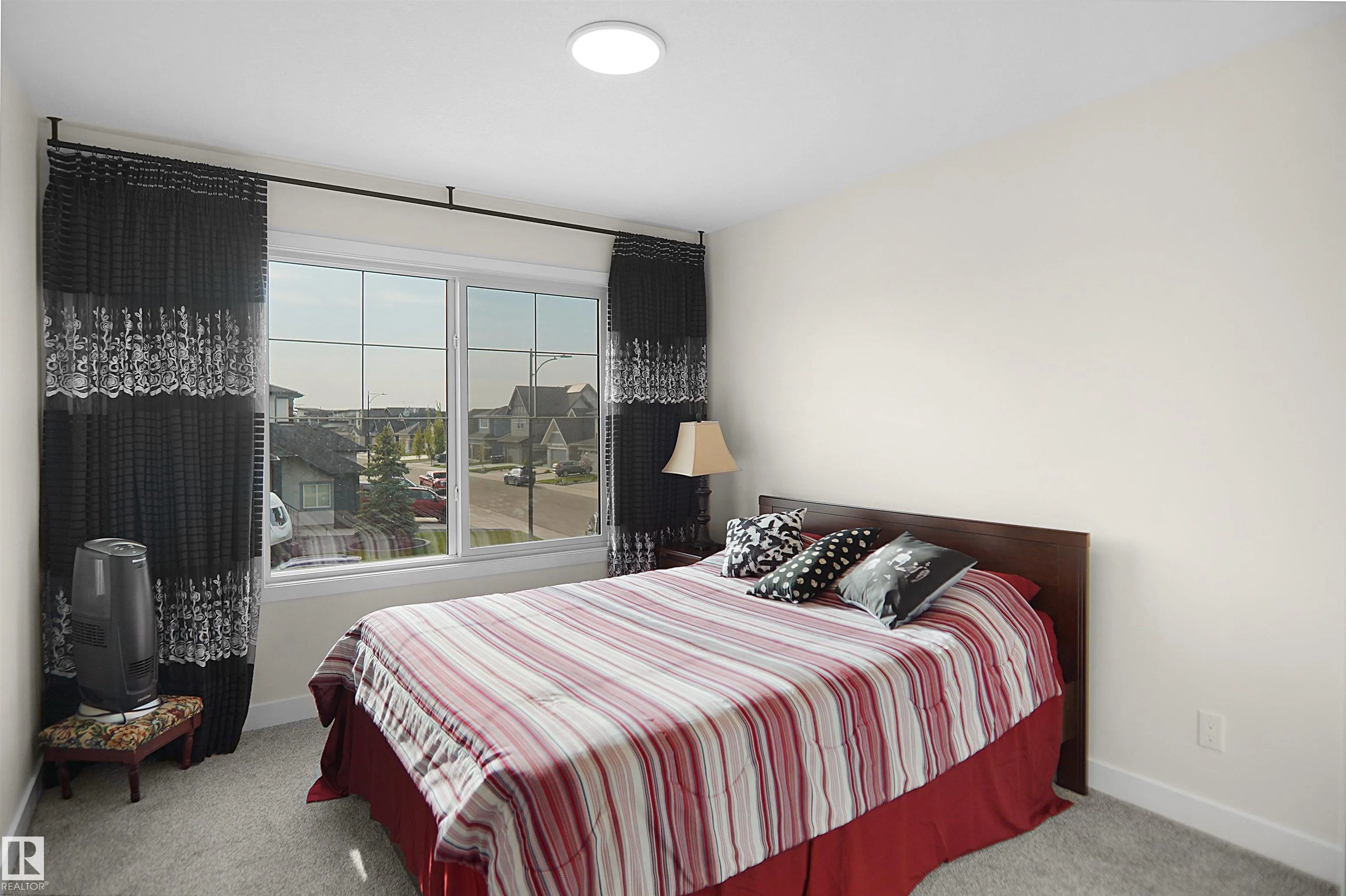 196 EDGEWATER Circle