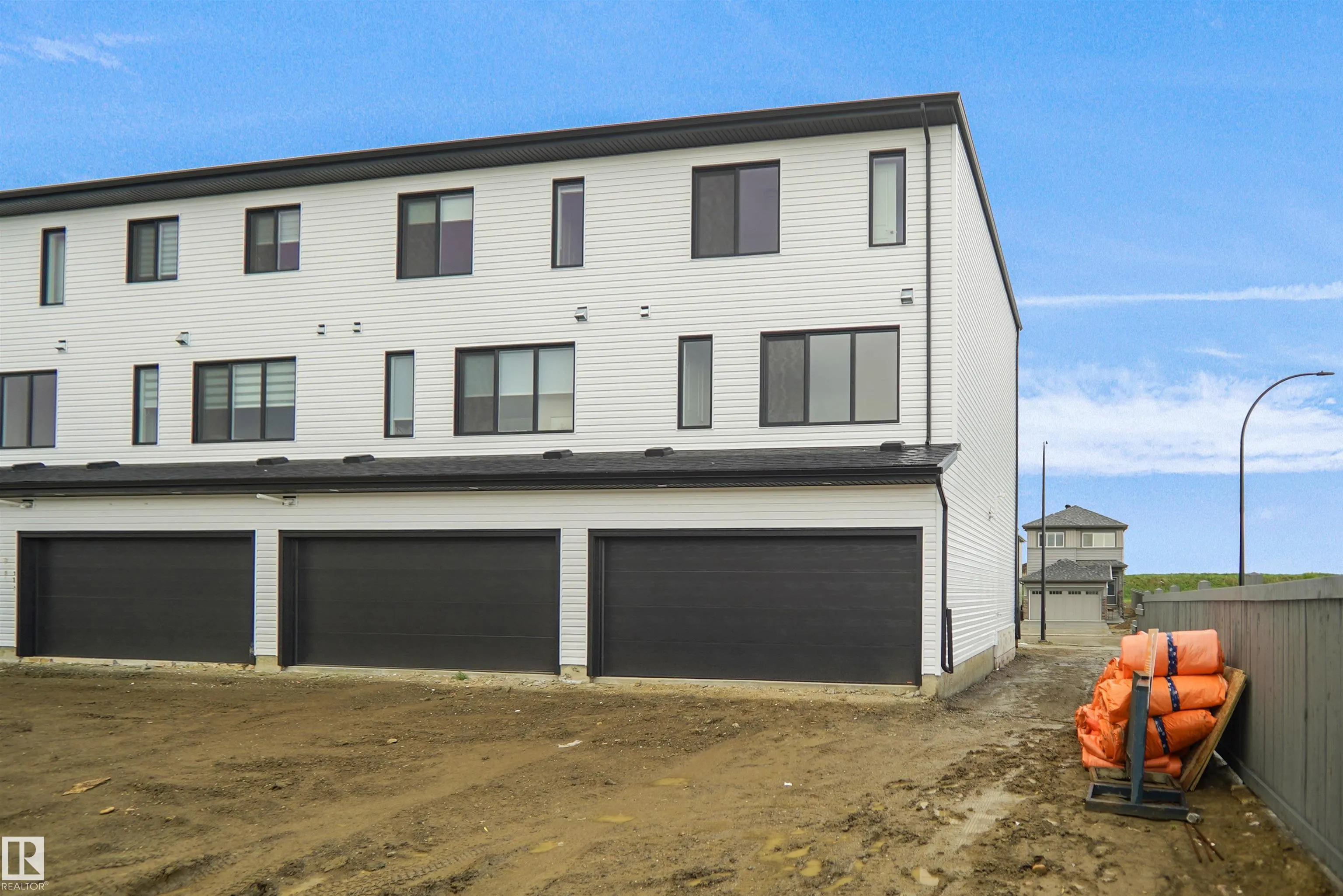 99 Nerine Crescent