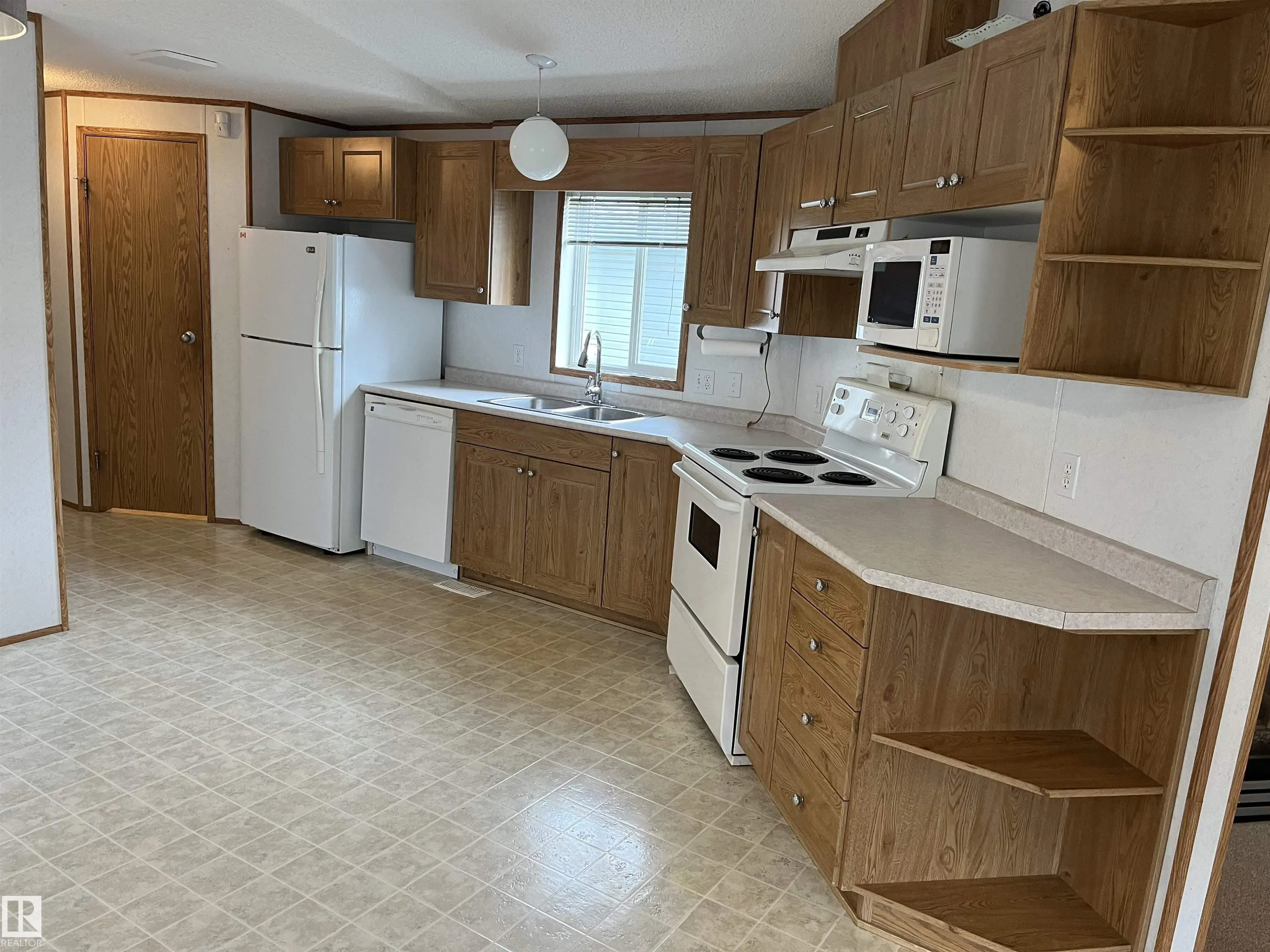 1 Willow Park Estates