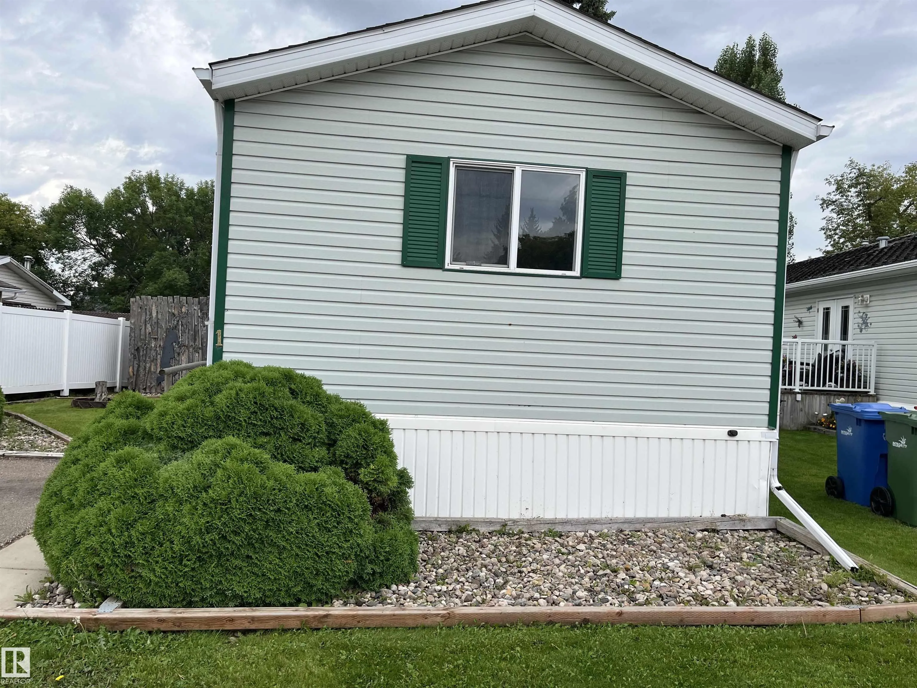 1 Willow Park Estates