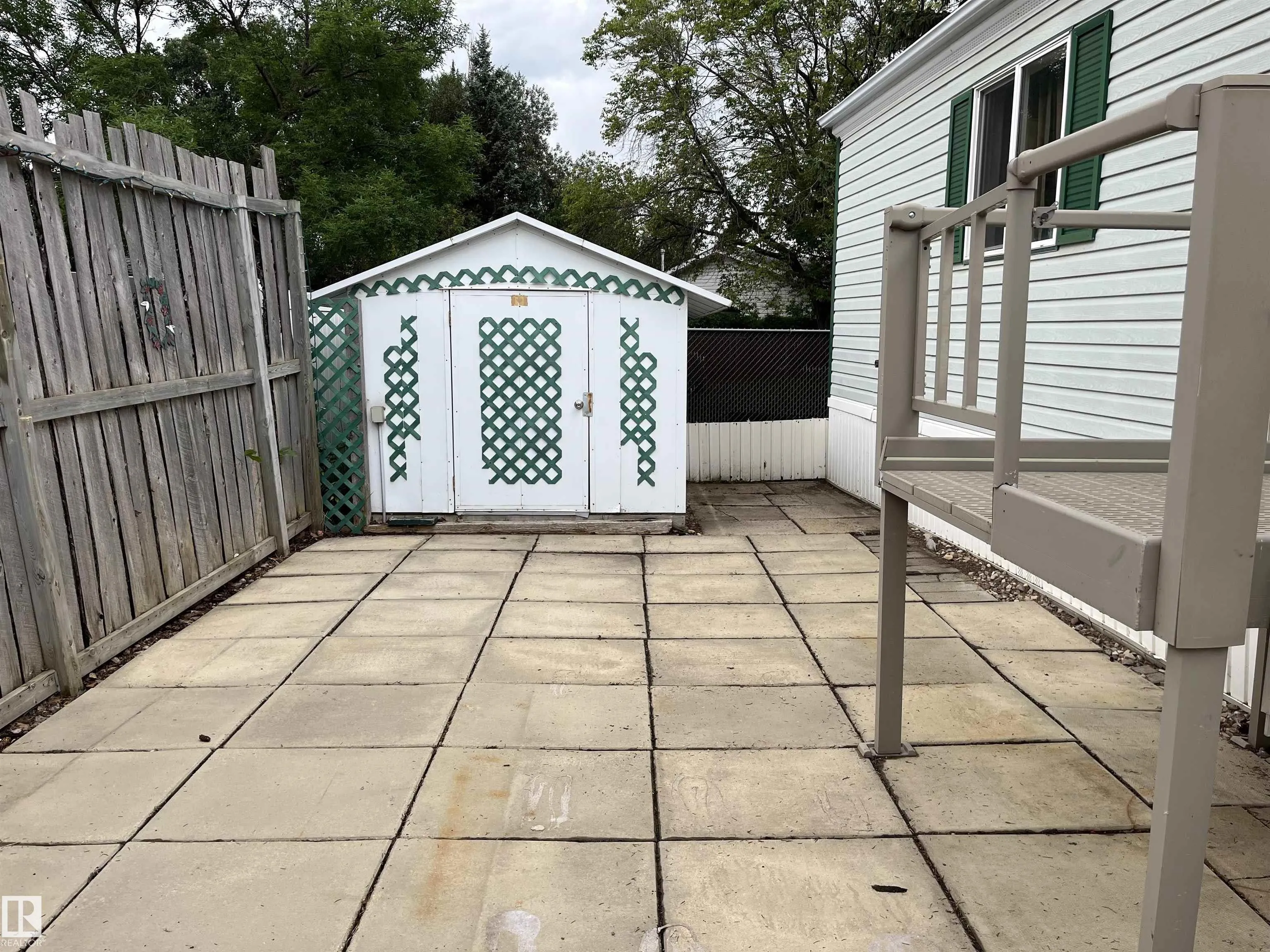 1 Willow Park Estates