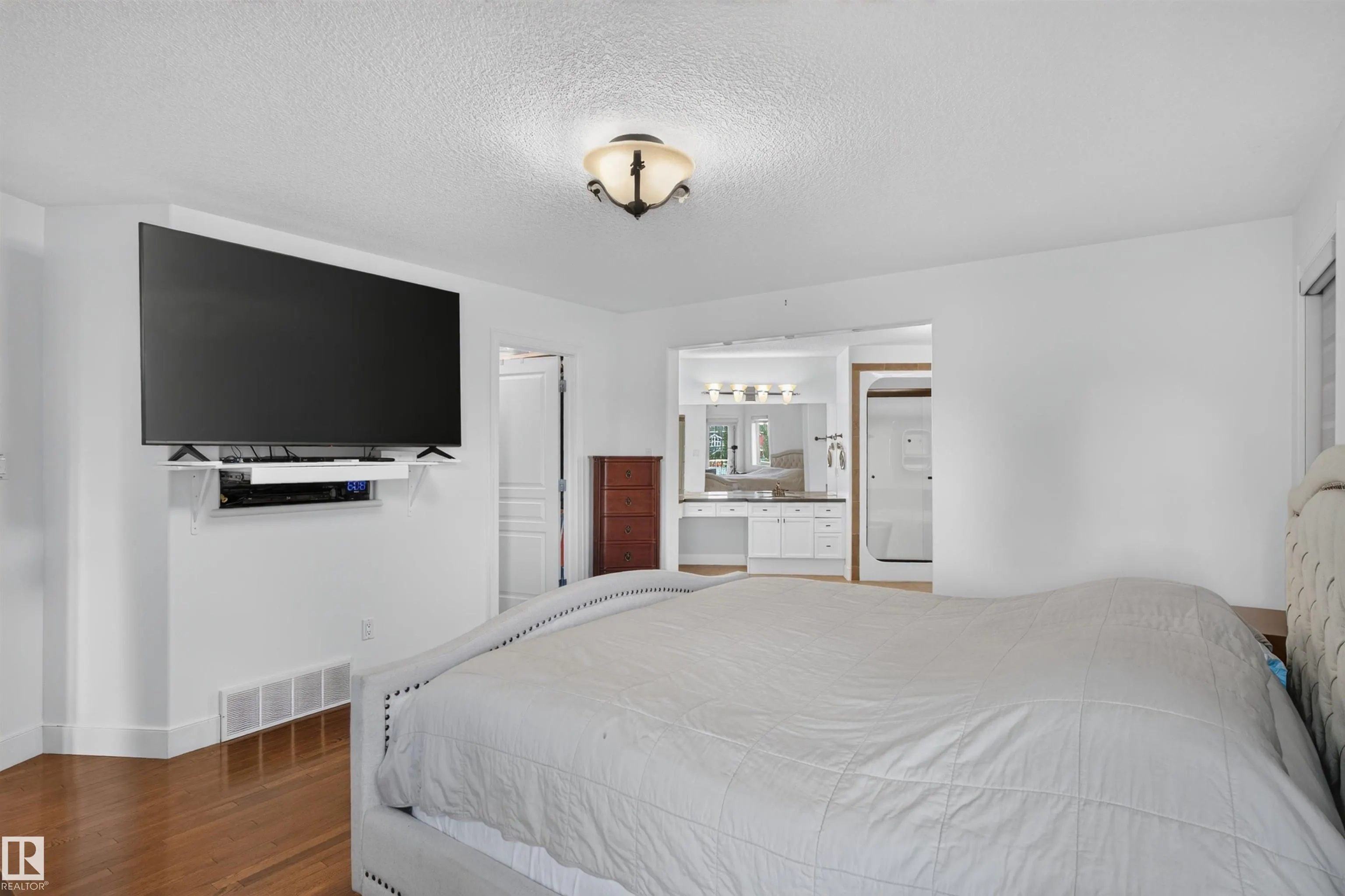 1251 SUMMERSIDE Drive