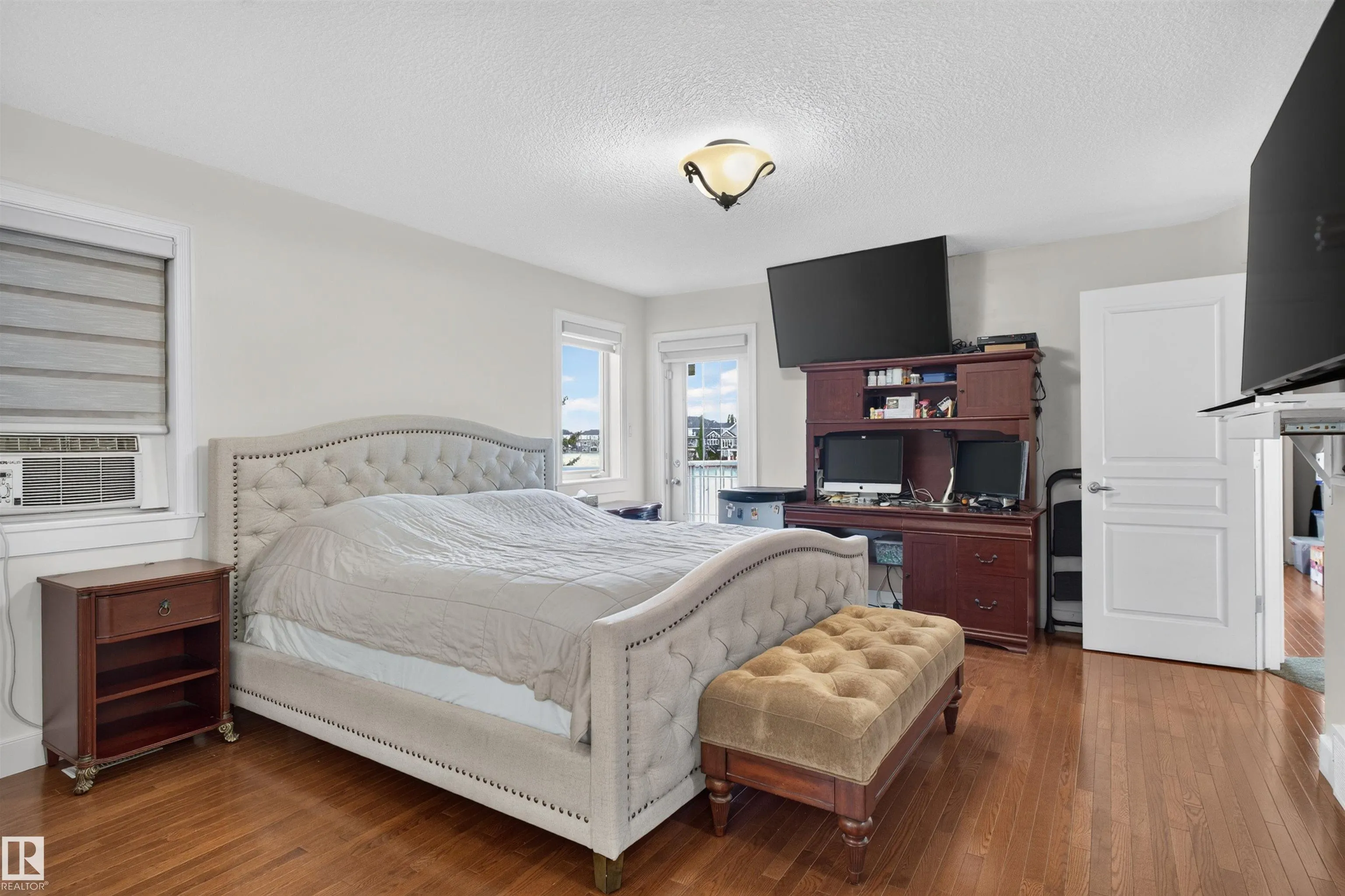 1251 SUMMERSIDE Drive