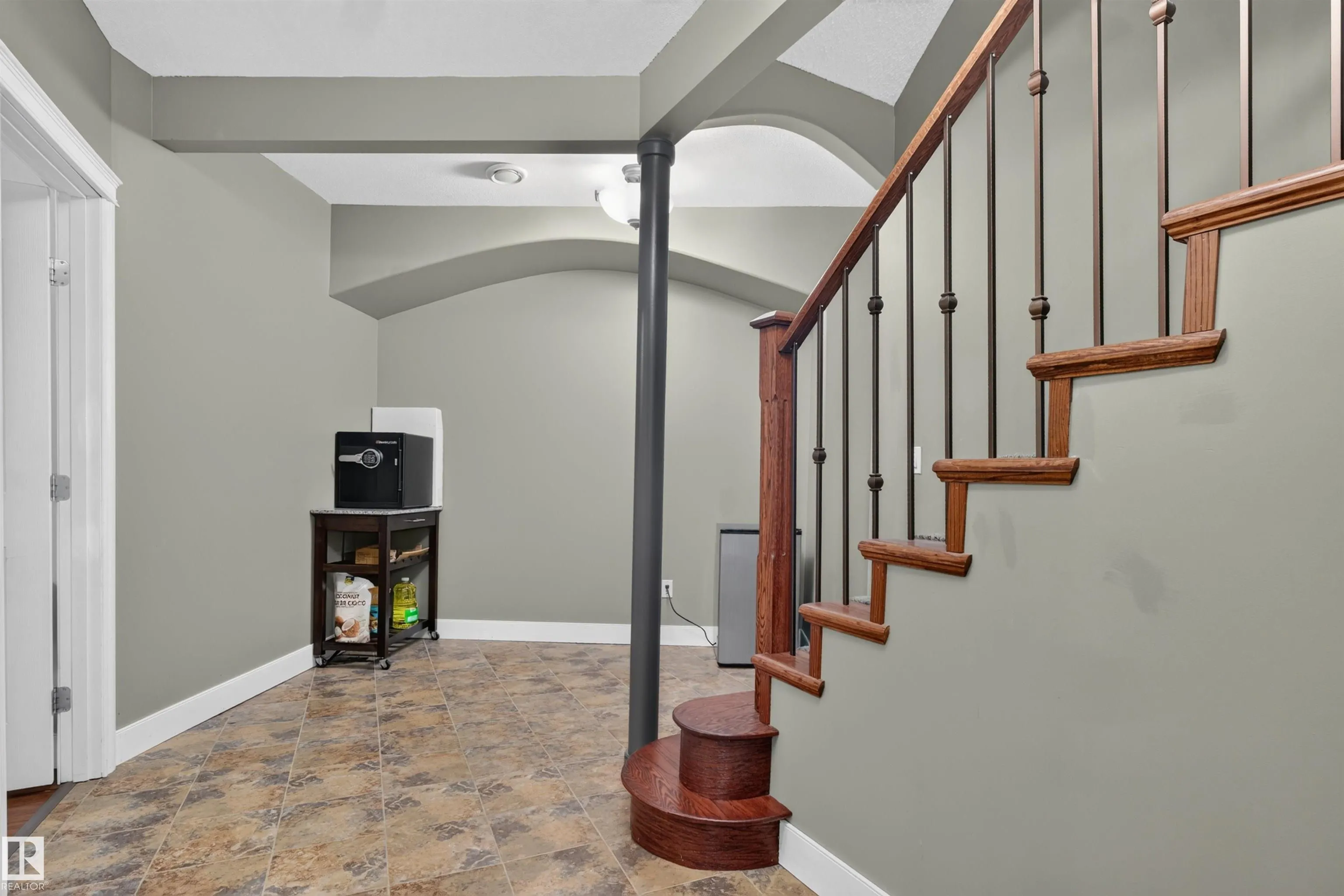 1251 SUMMERSIDE Drive