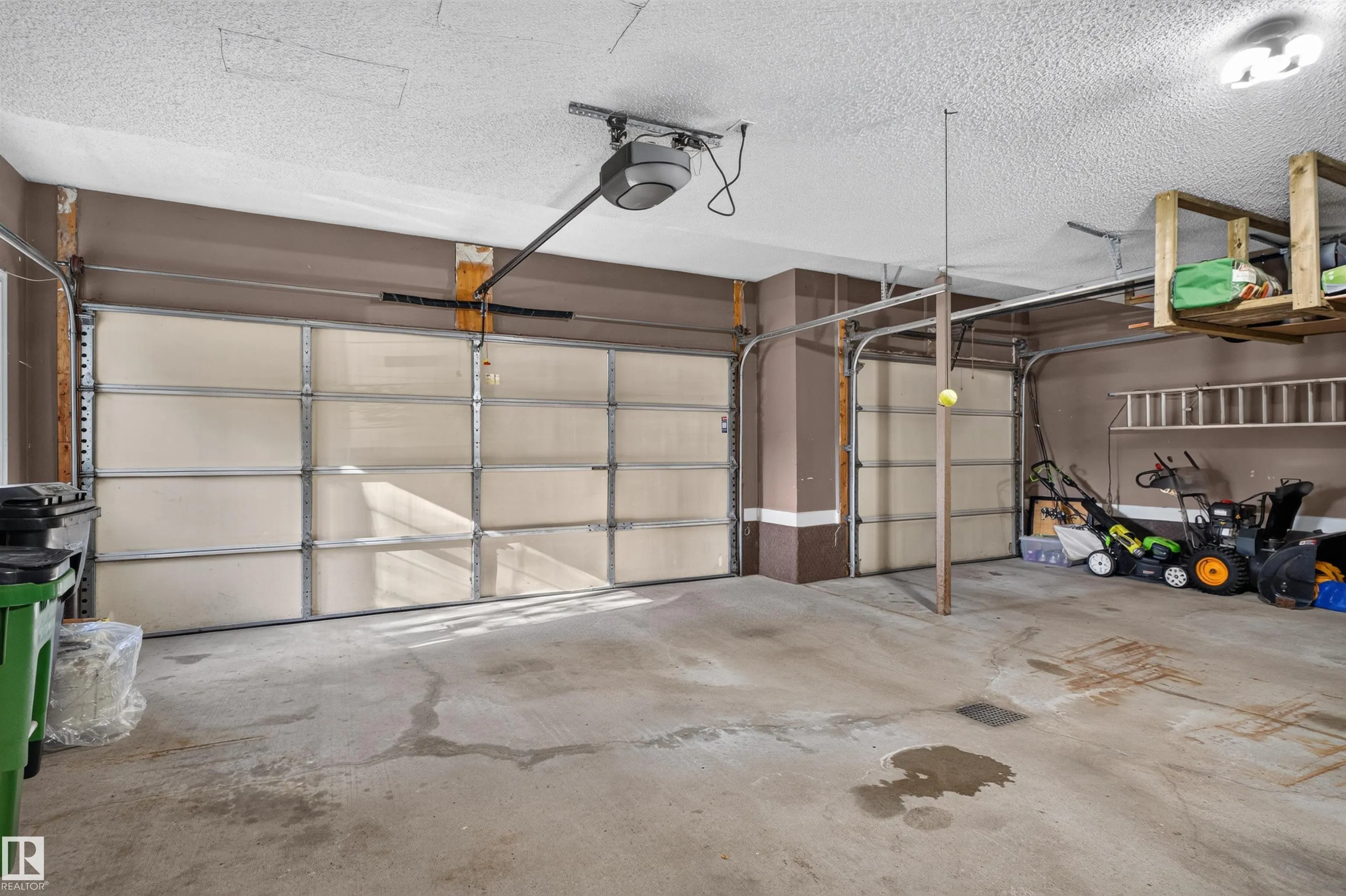 1251 SUMMERSIDE Drive