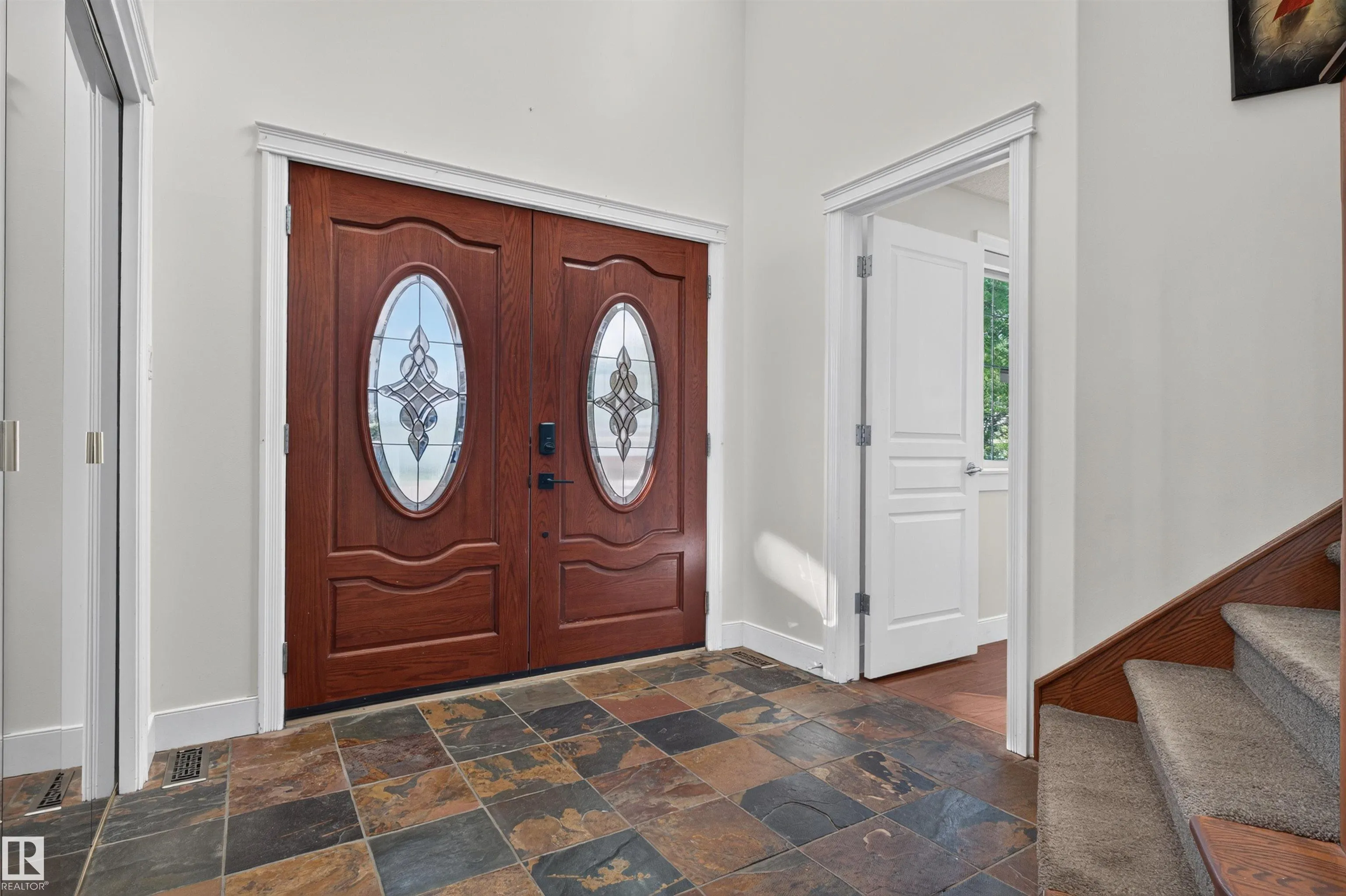 1251 SUMMERSIDE Drive