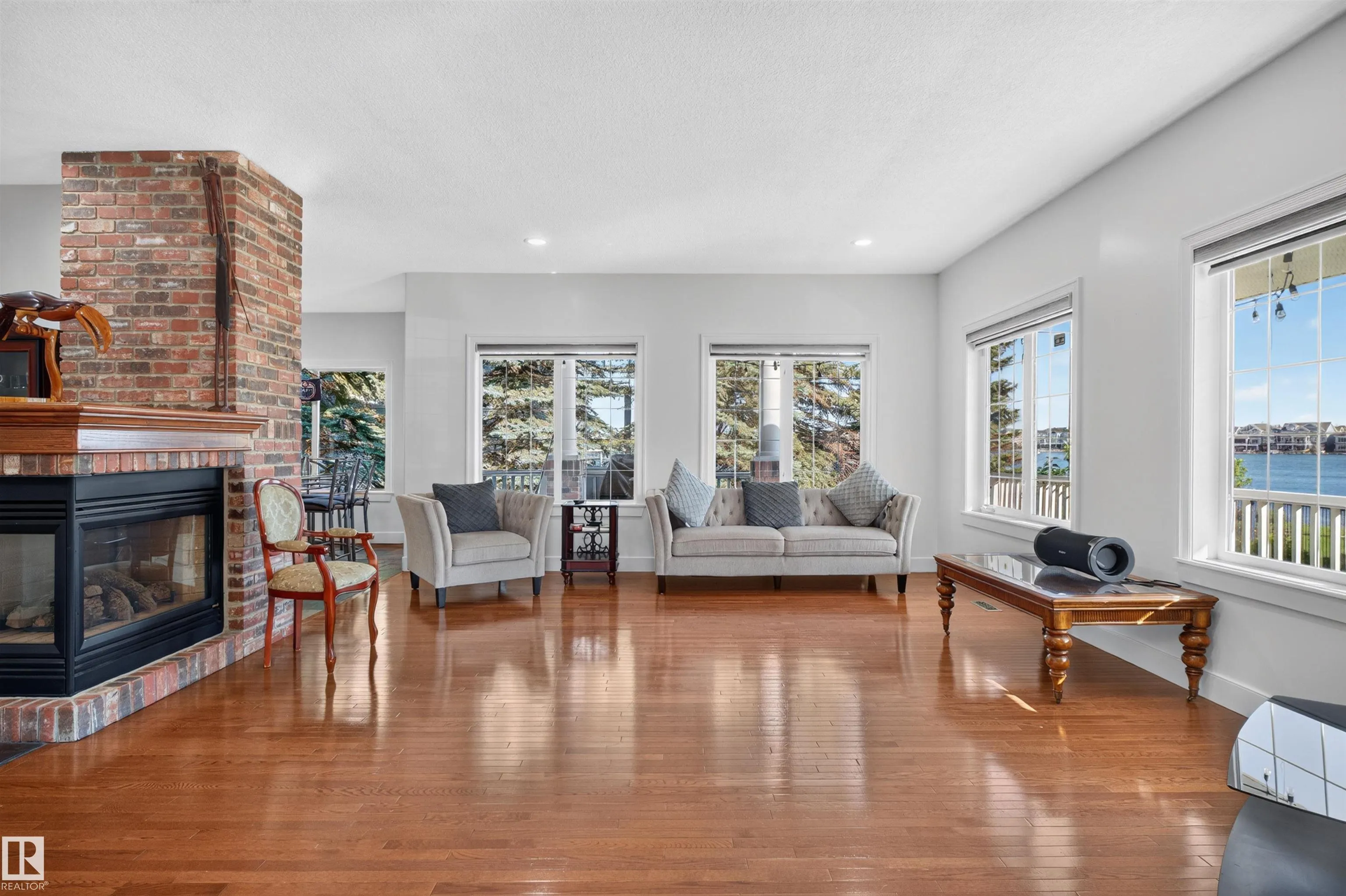 1251 SUMMERSIDE Drive