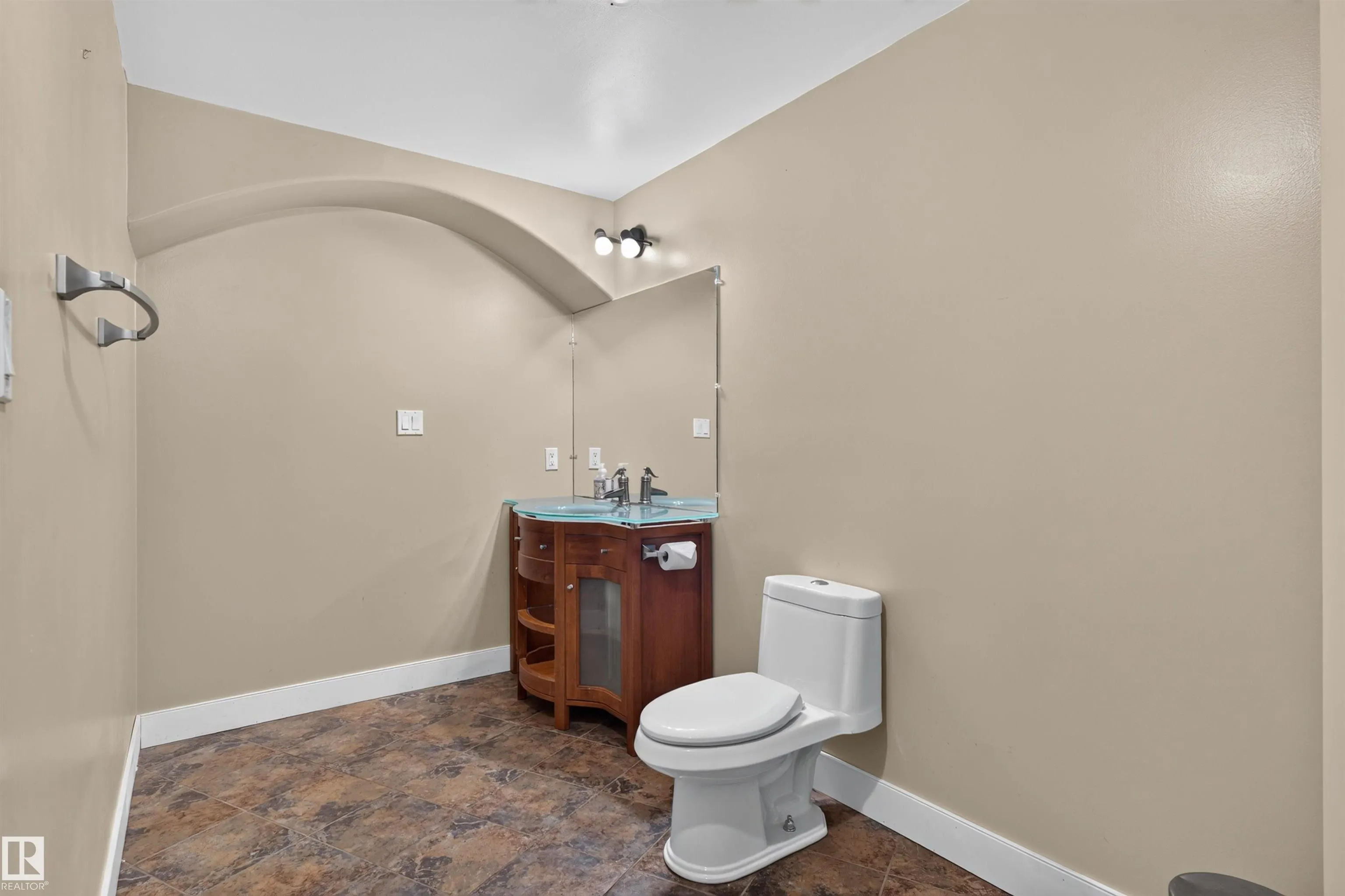 1251 SUMMERSIDE Drive