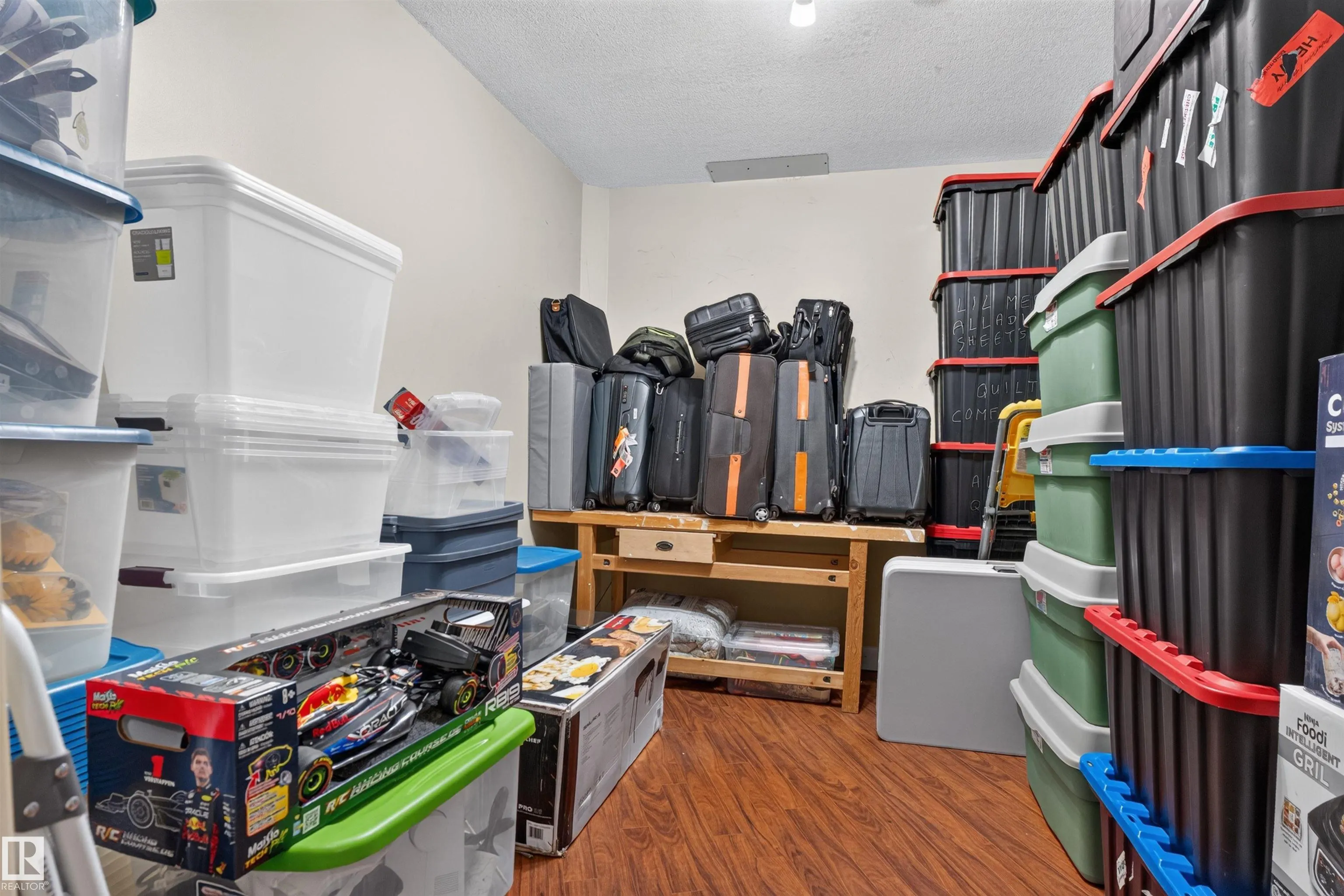 1251 SUMMERSIDE Drive
