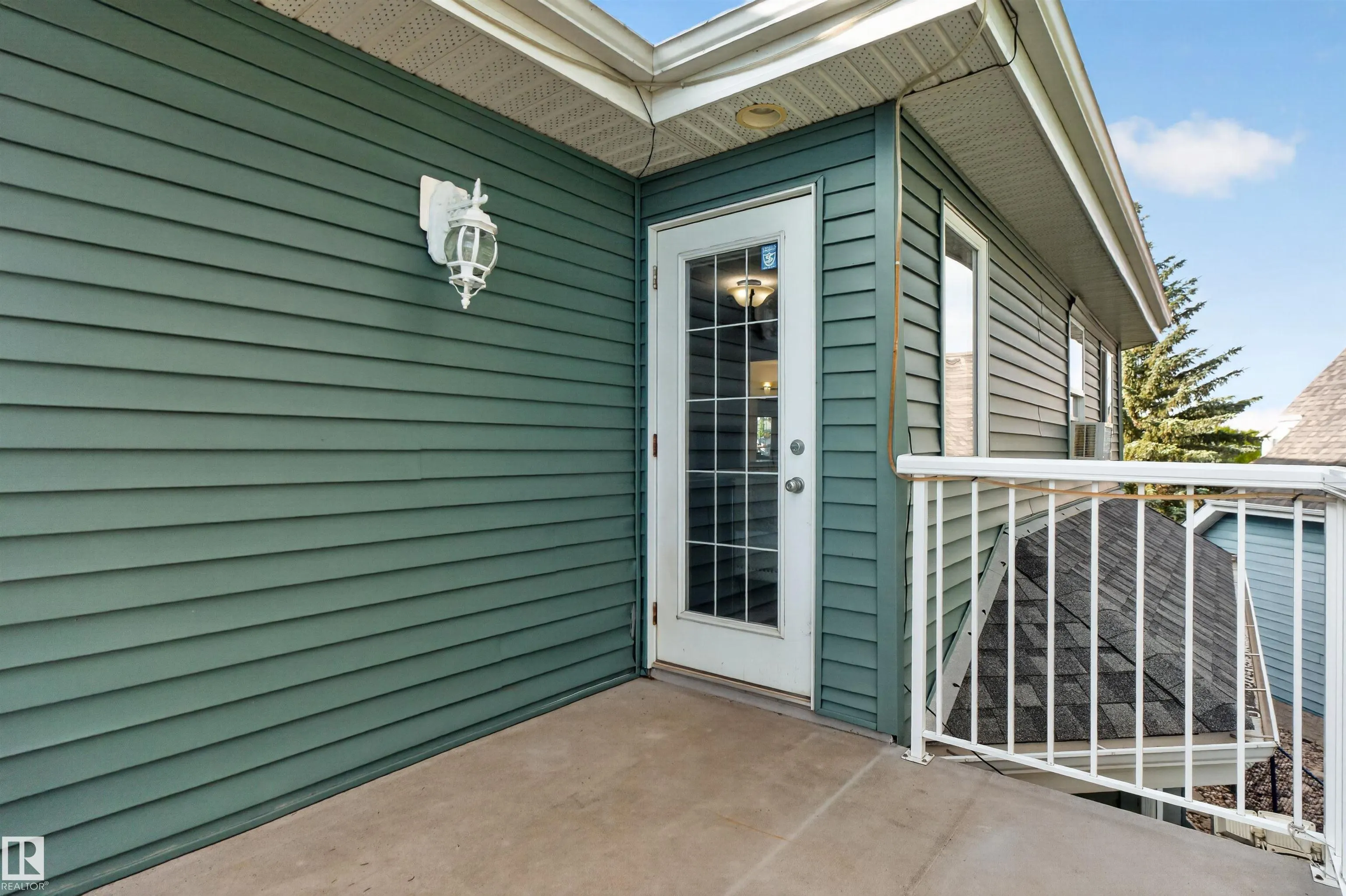 1251 SUMMERSIDE Drive