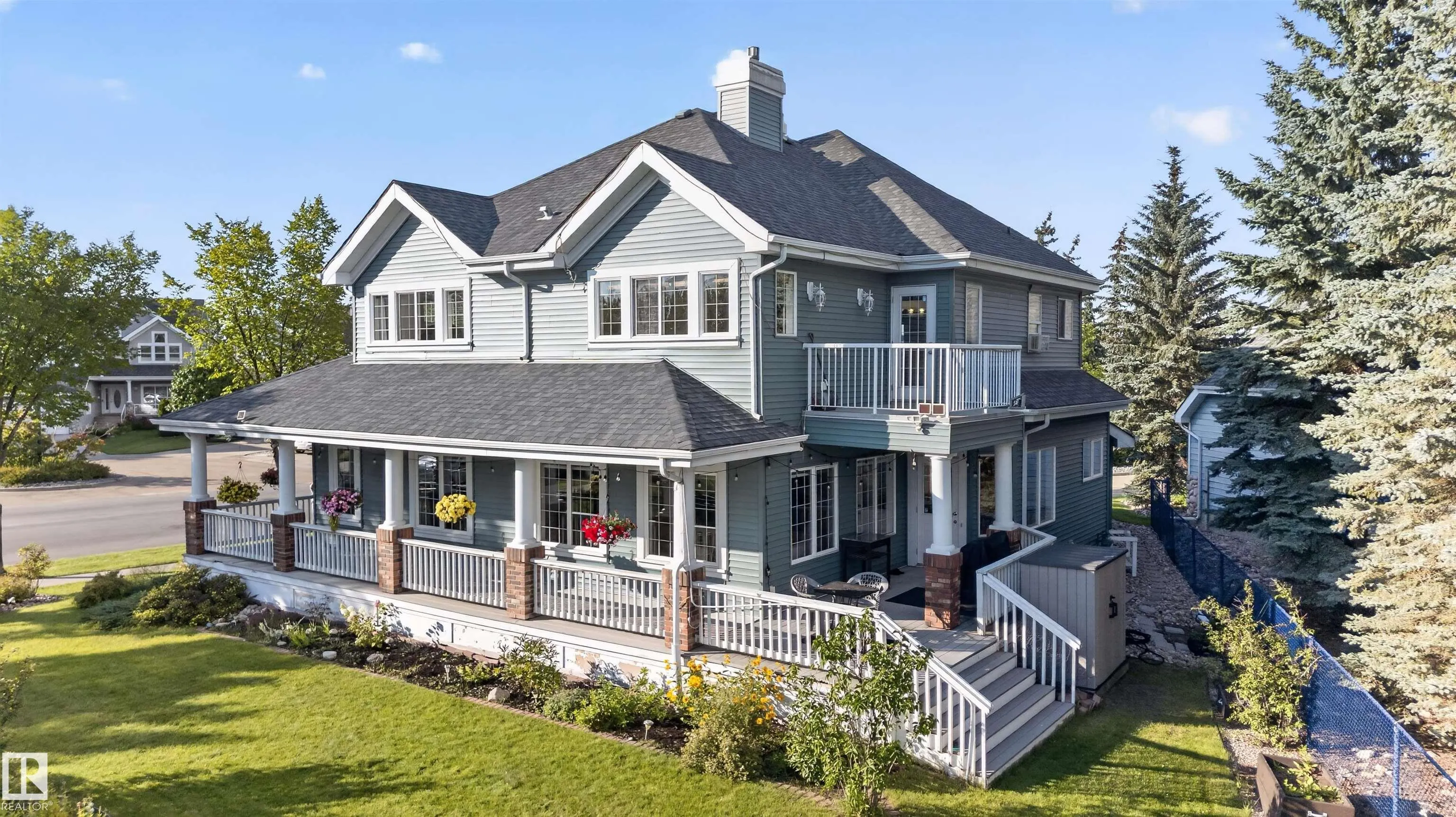1251 SUMMERSIDE Drive