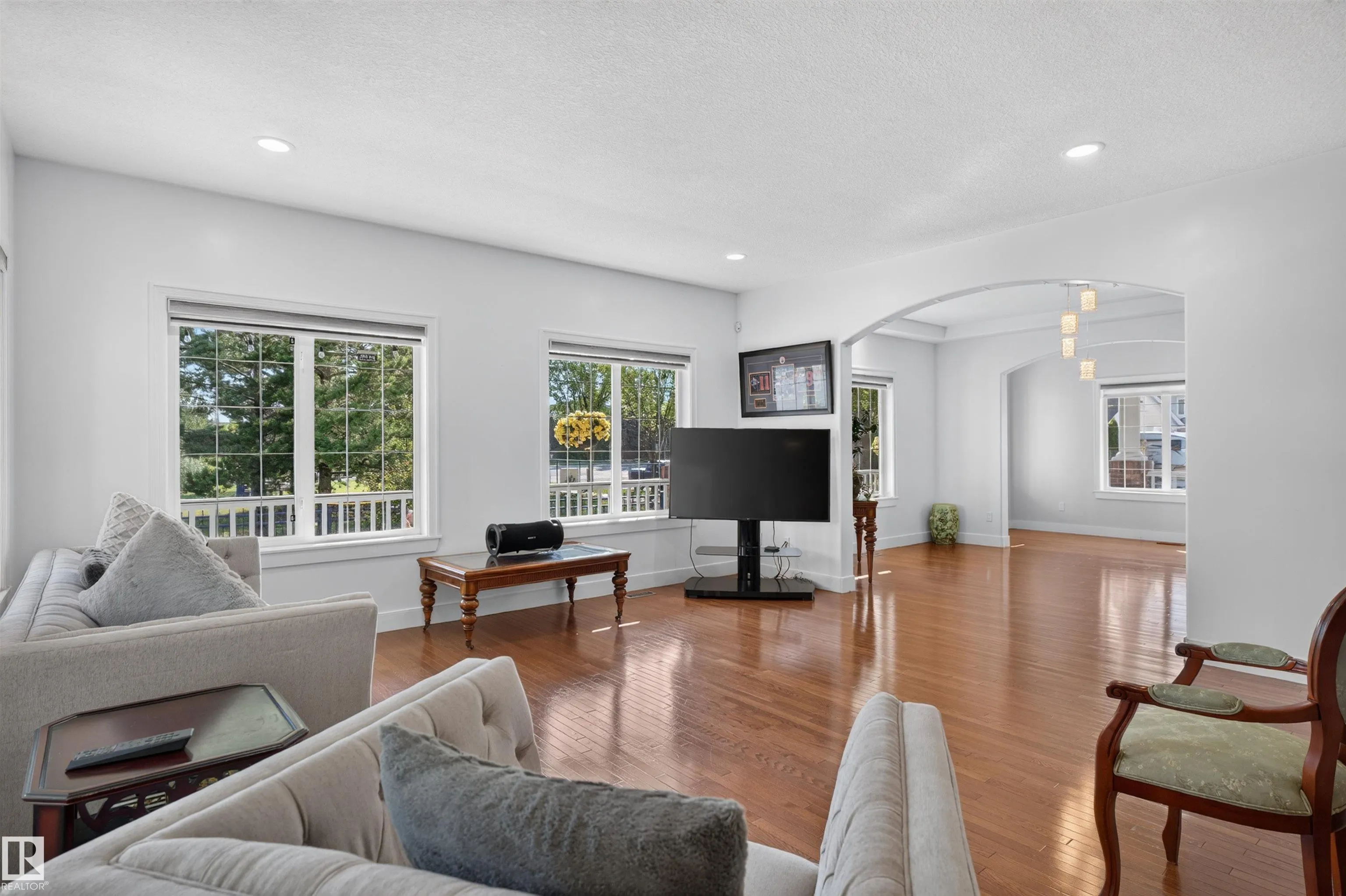 1251 SUMMERSIDE Drive
