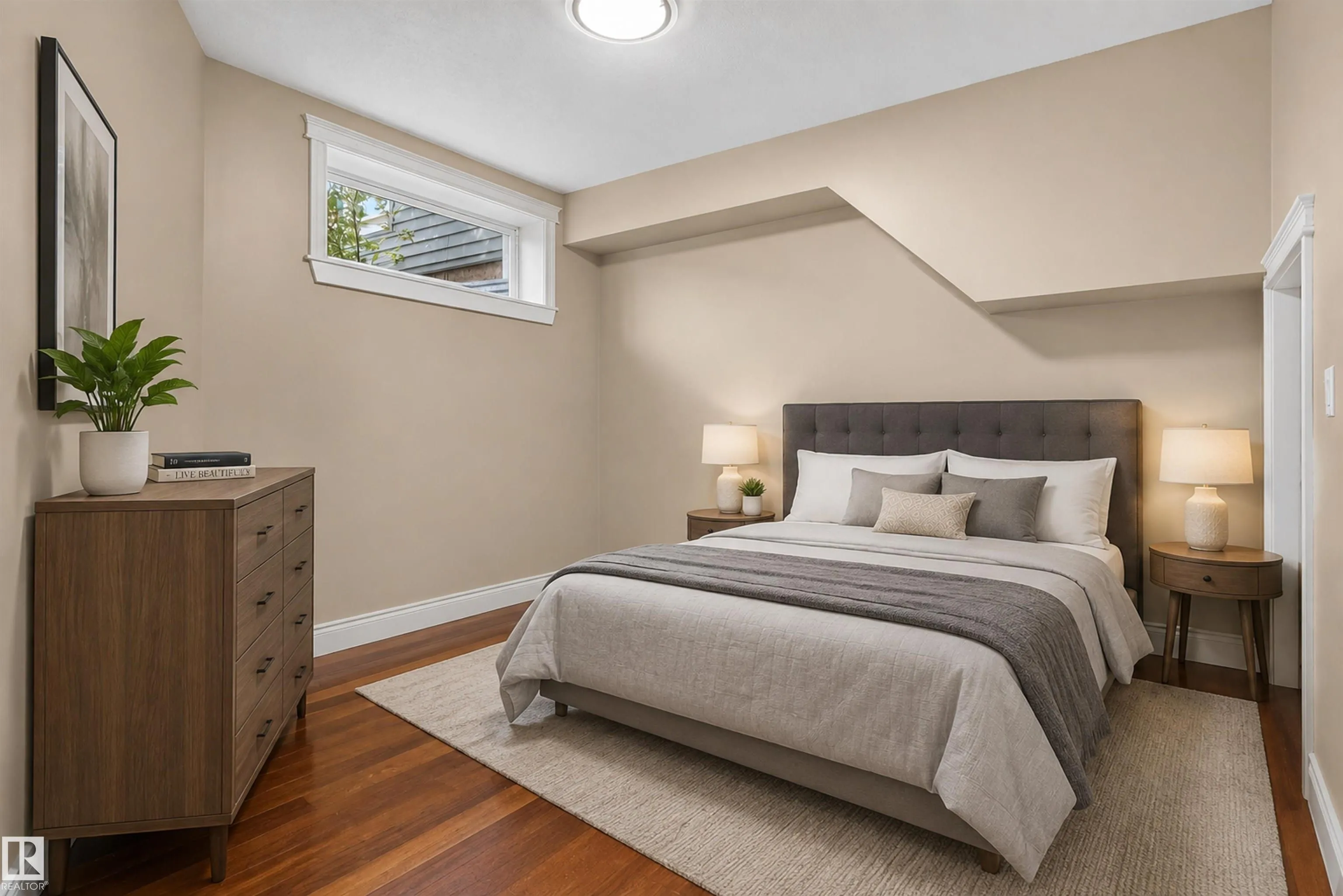 1251 SUMMERSIDE Drive