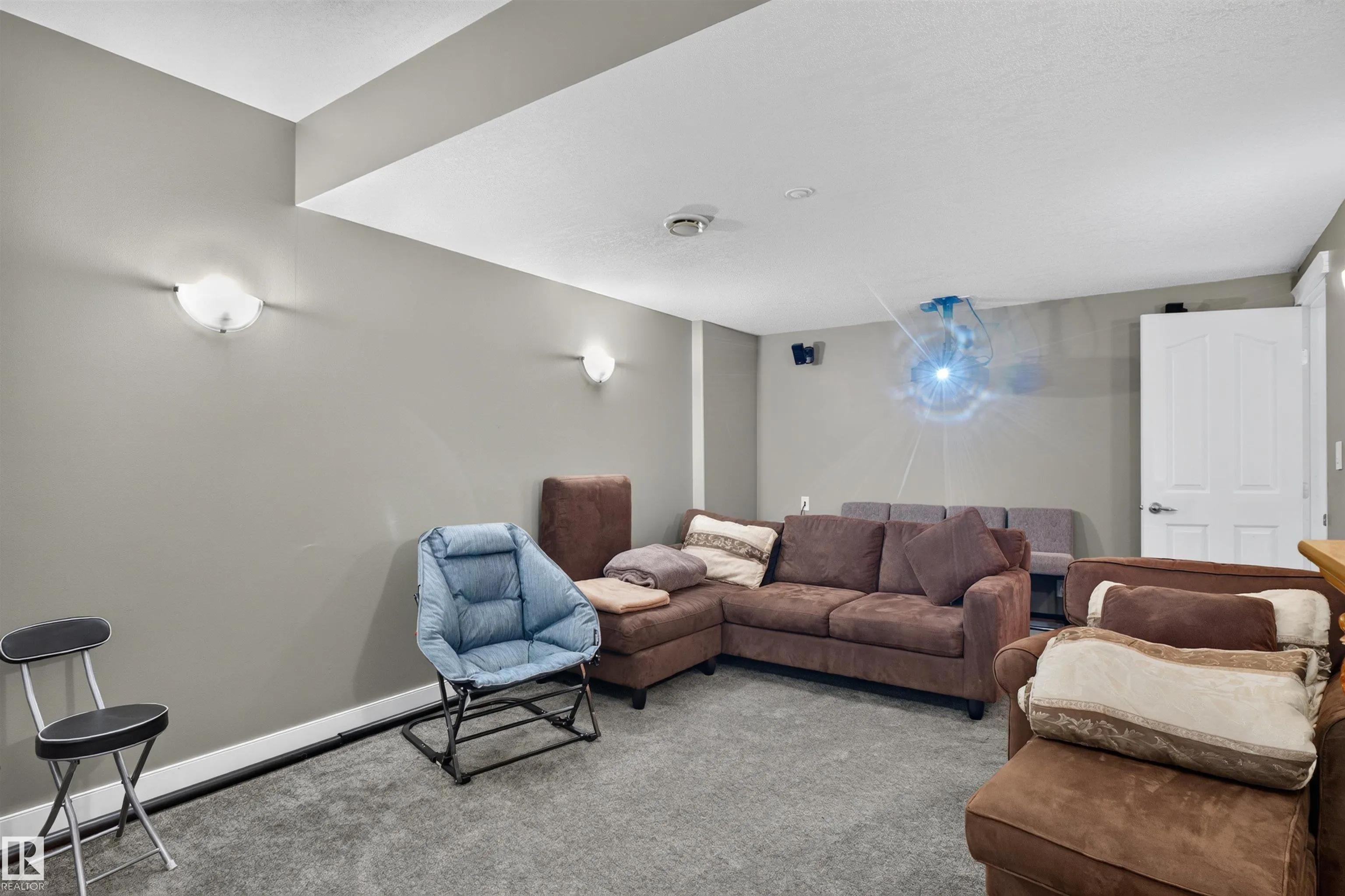 1251 SUMMERSIDE Drive