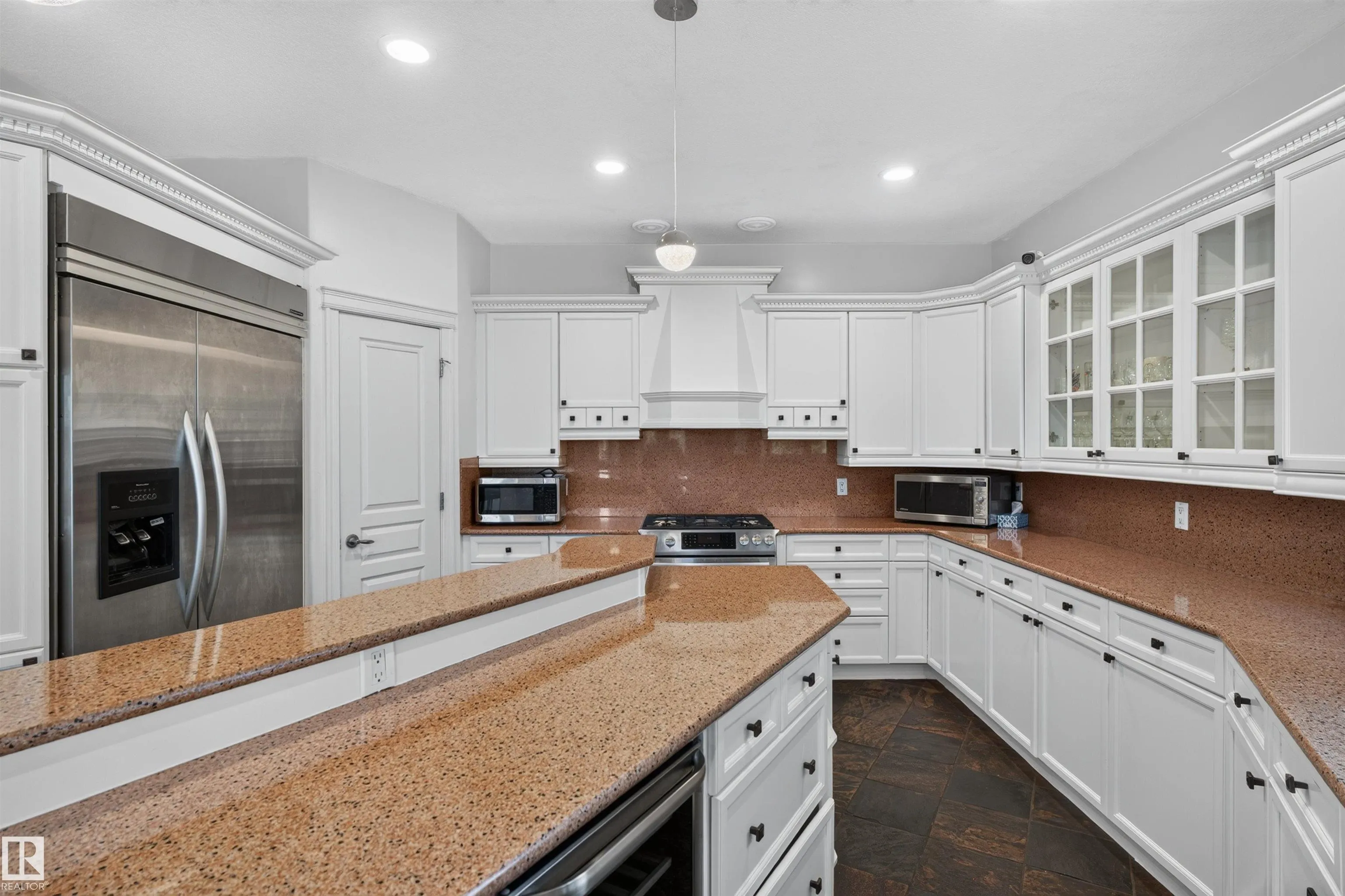 1251 SUMMERSIDE Drive