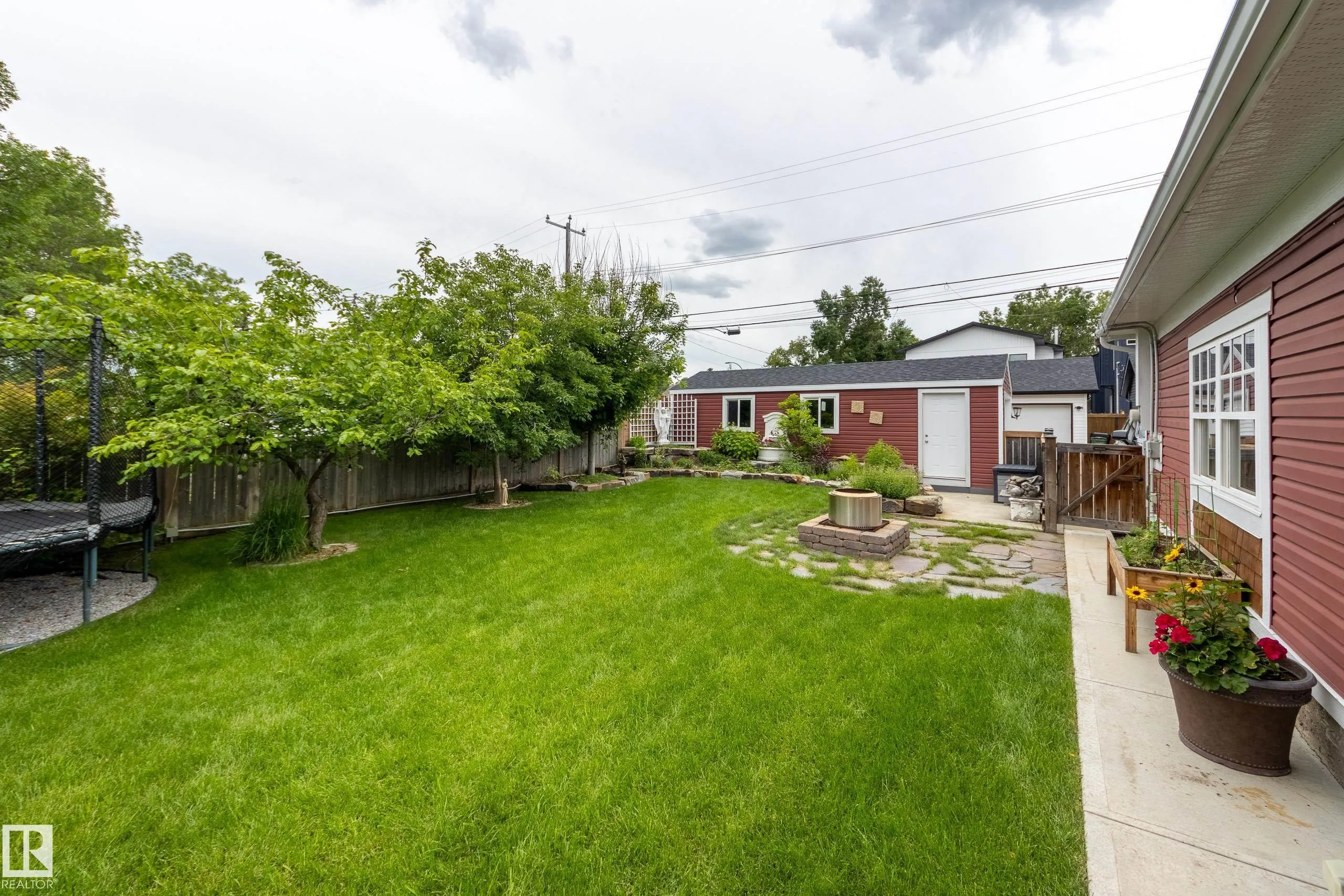 11210 60 Street