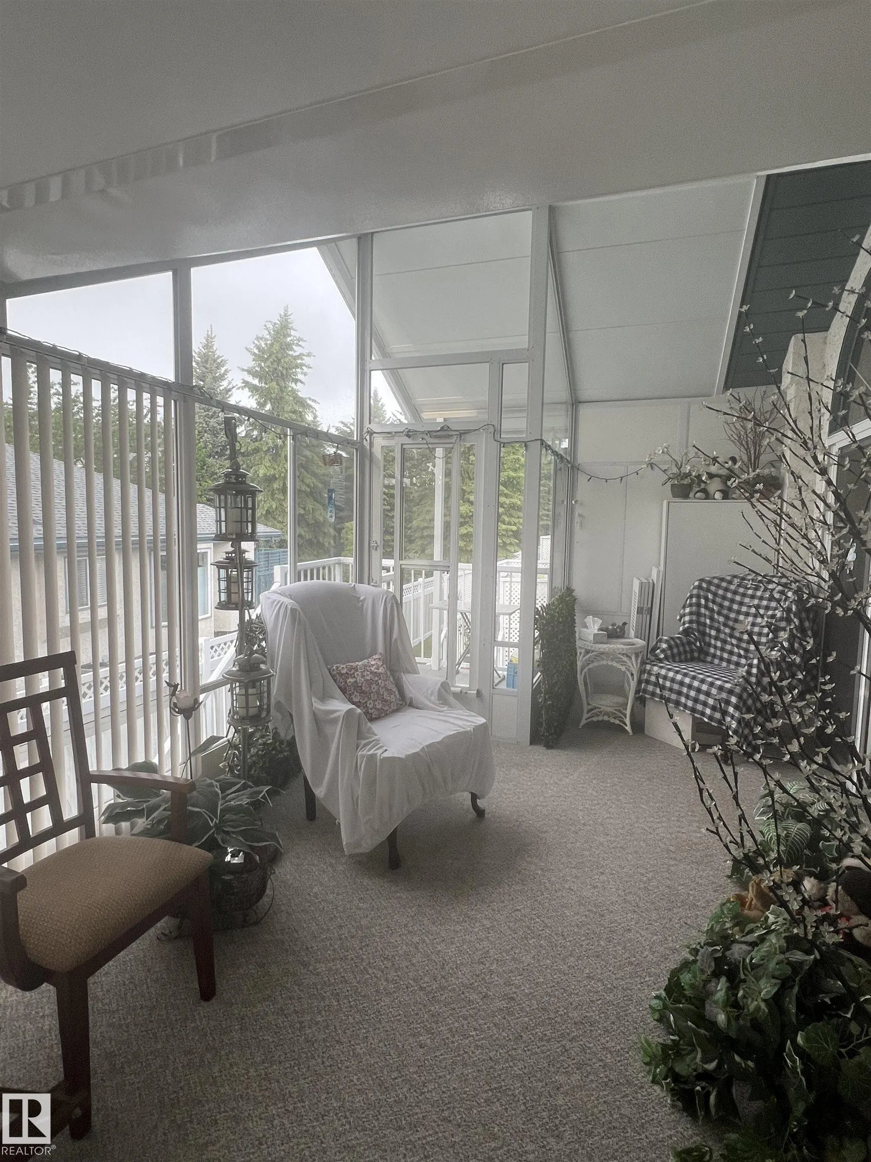 85 GERVAIS Road