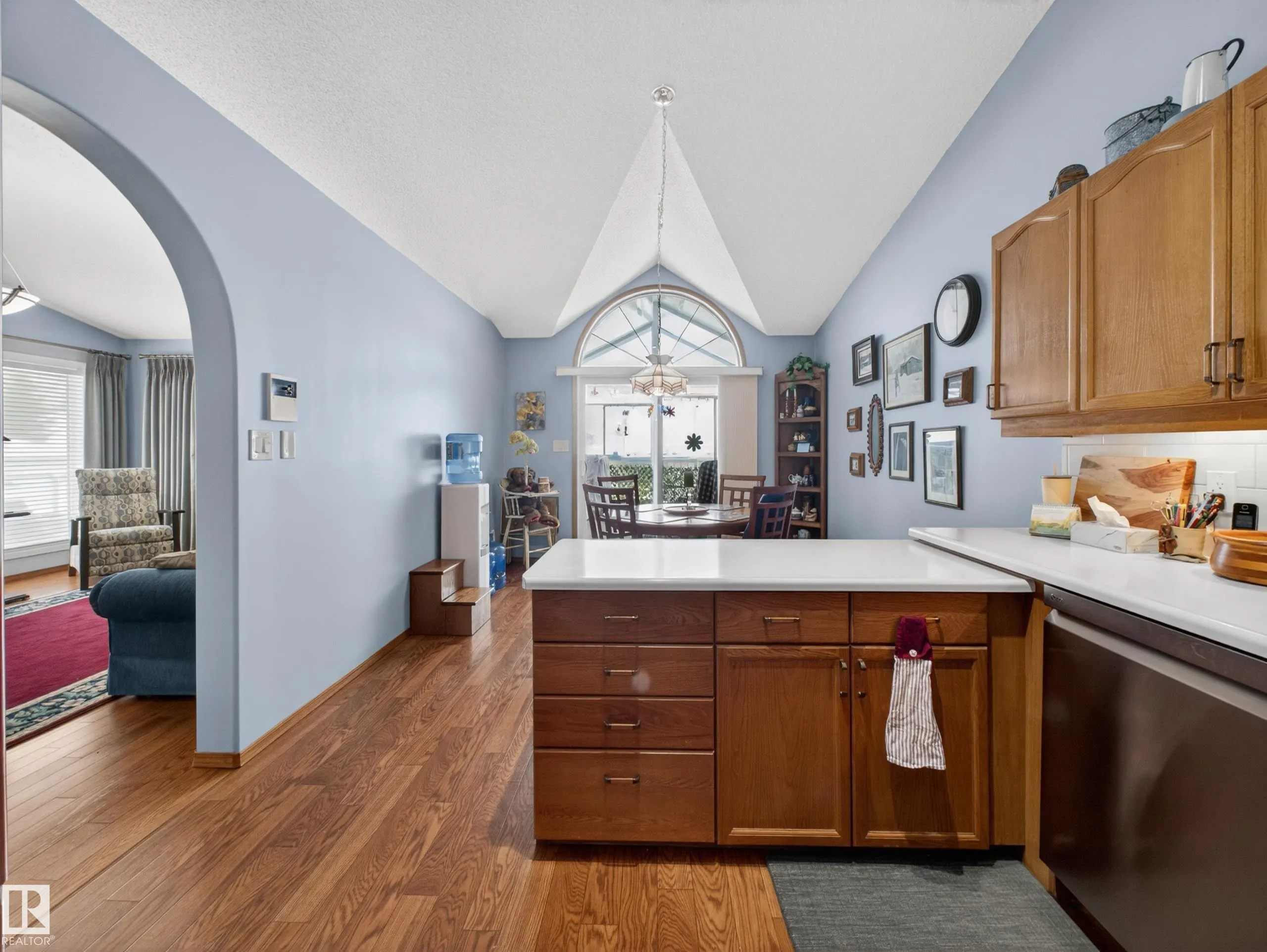 85 GERVAIS Road