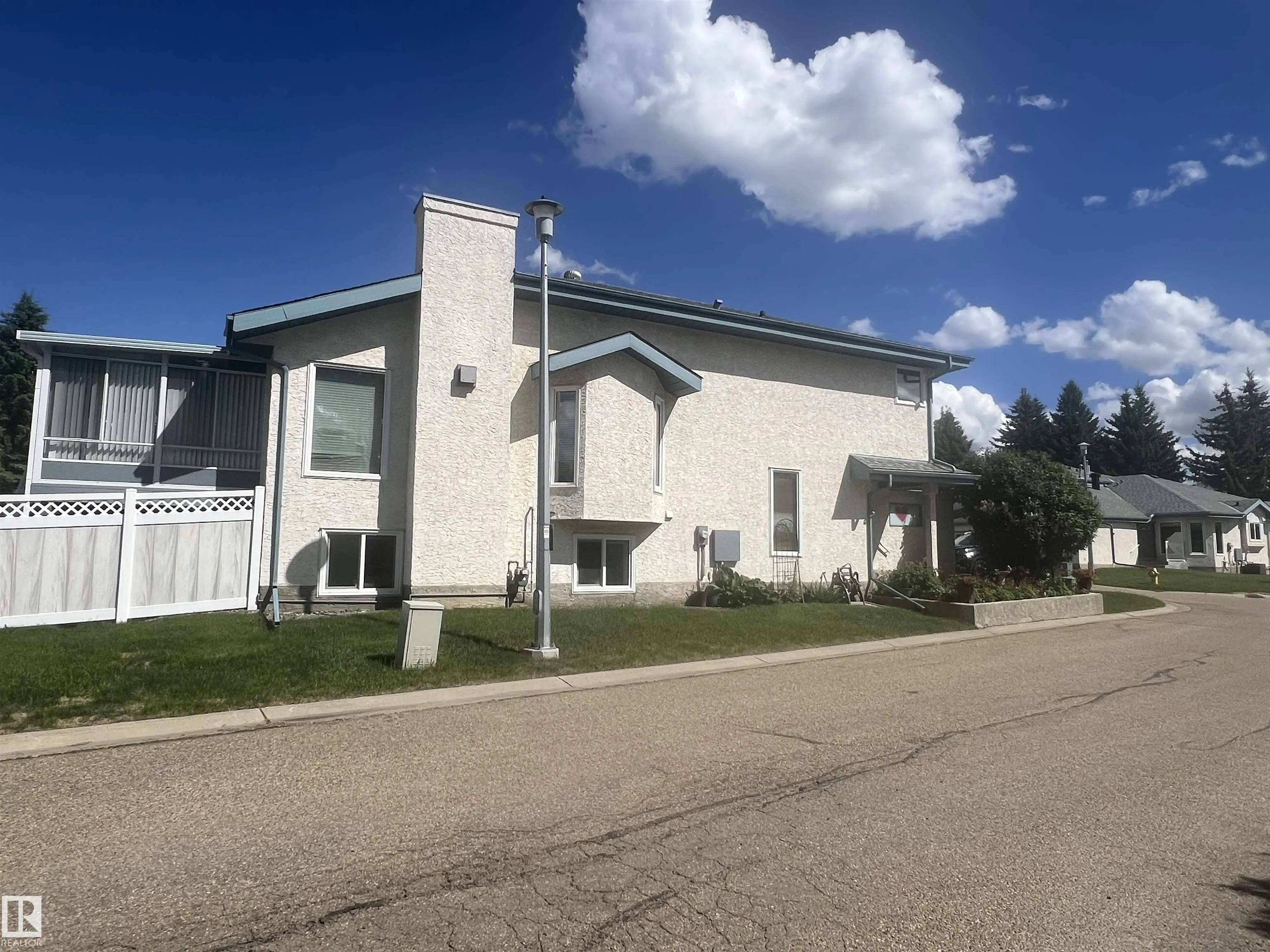85 GERVAIS Road