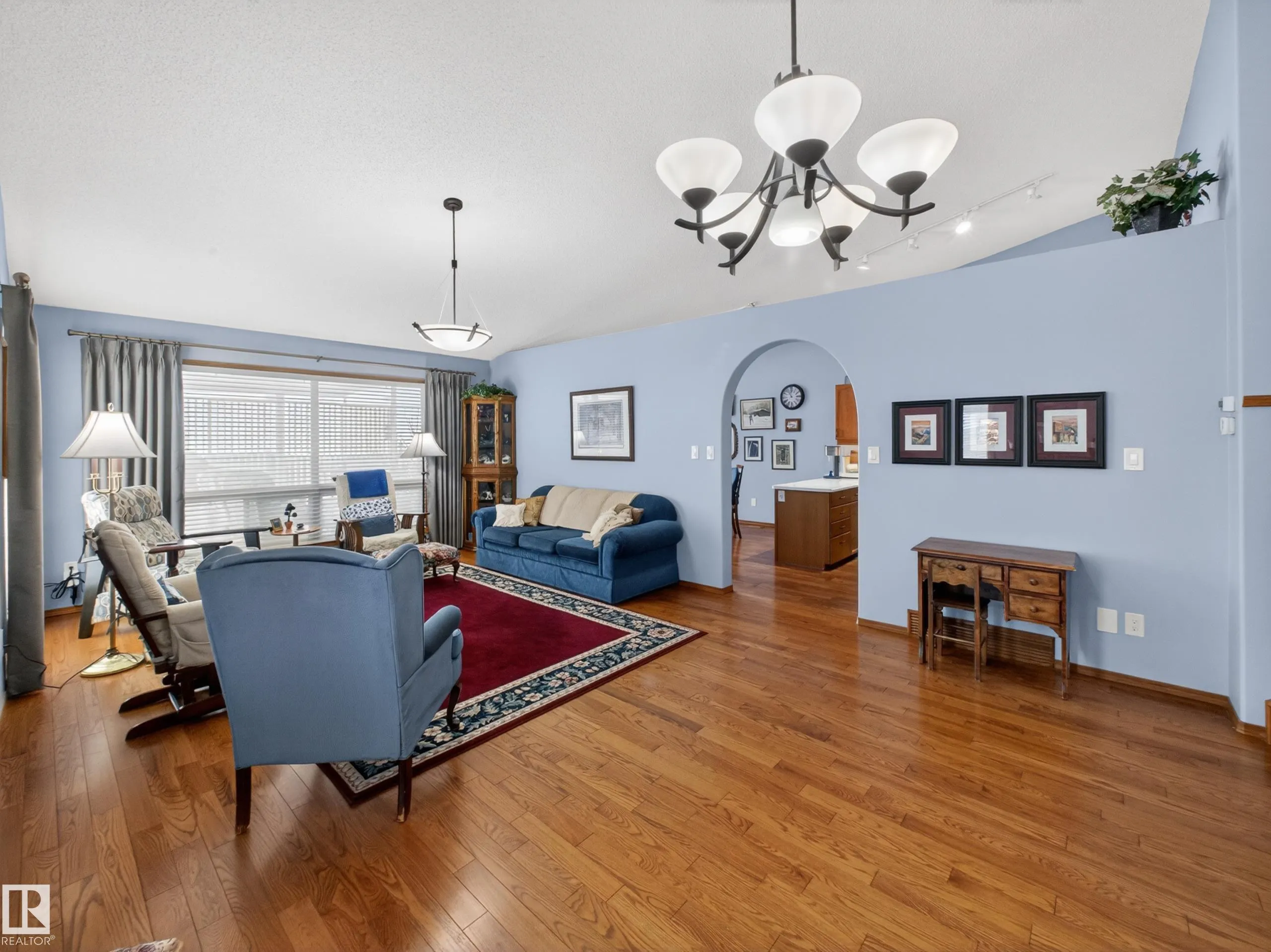 85 GERVAIS Road