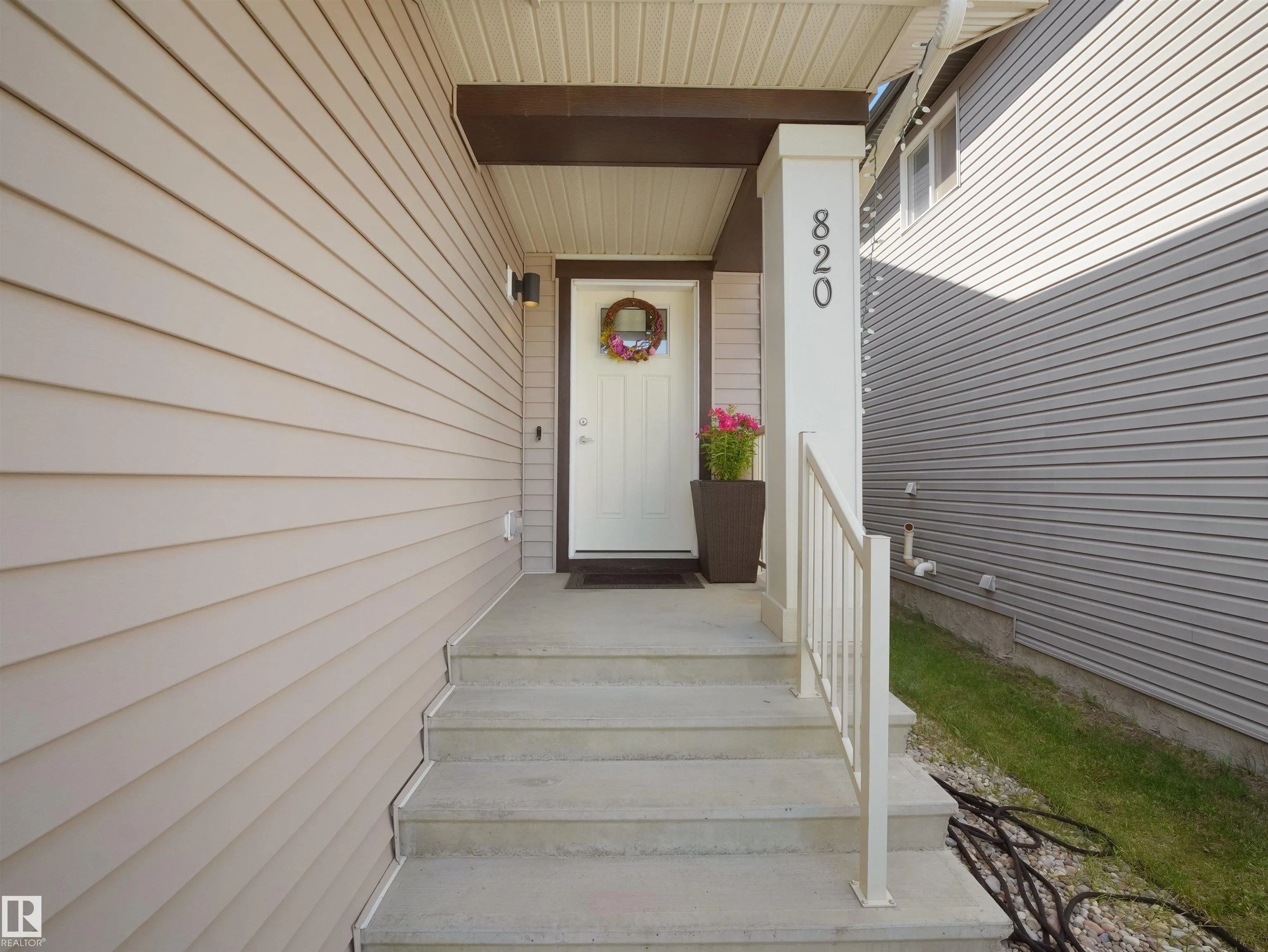 820 179 Street